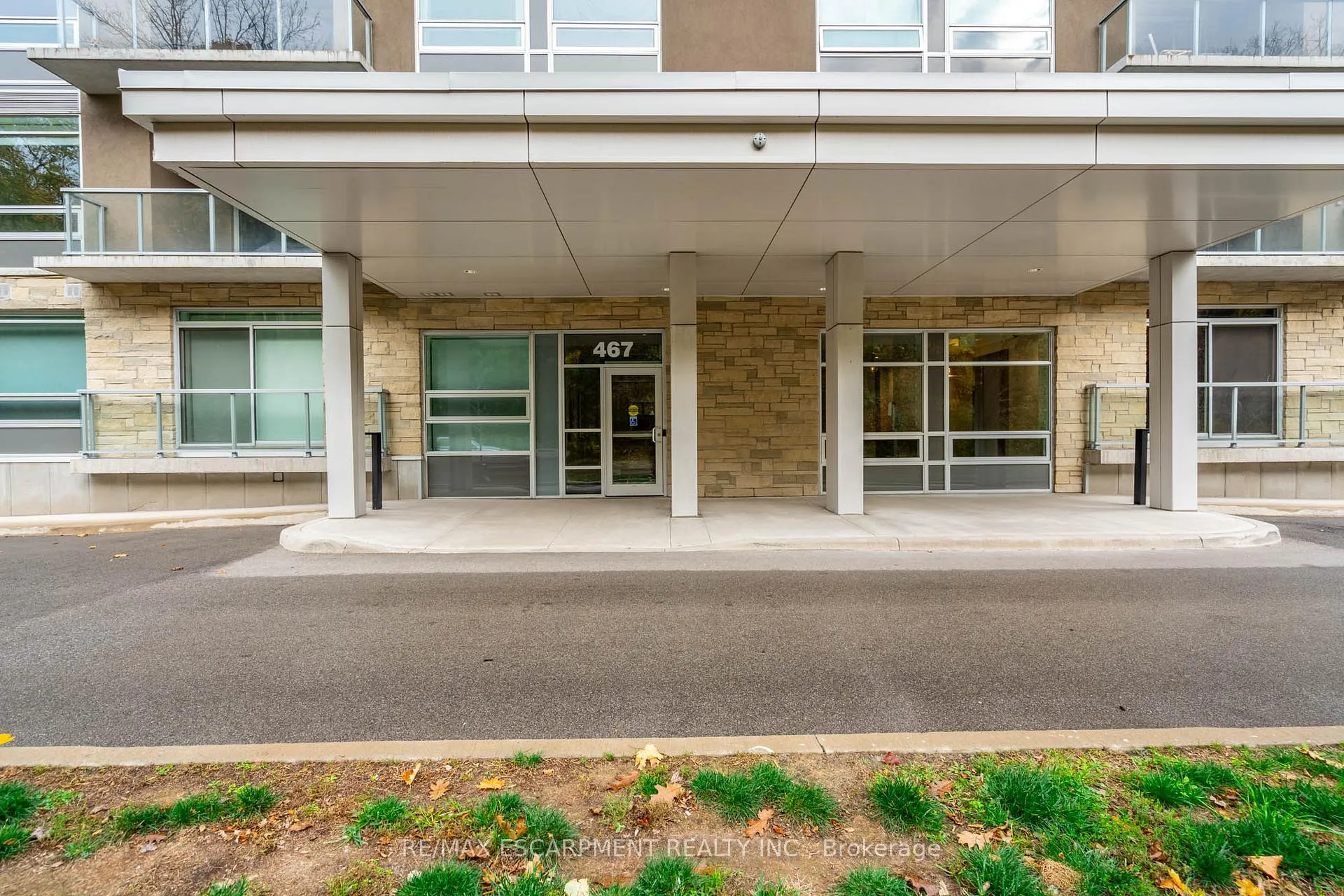 Photo 2 of Unit 308, 467 Charlton Avenue E, Hamilton, Stinson — HOMEH