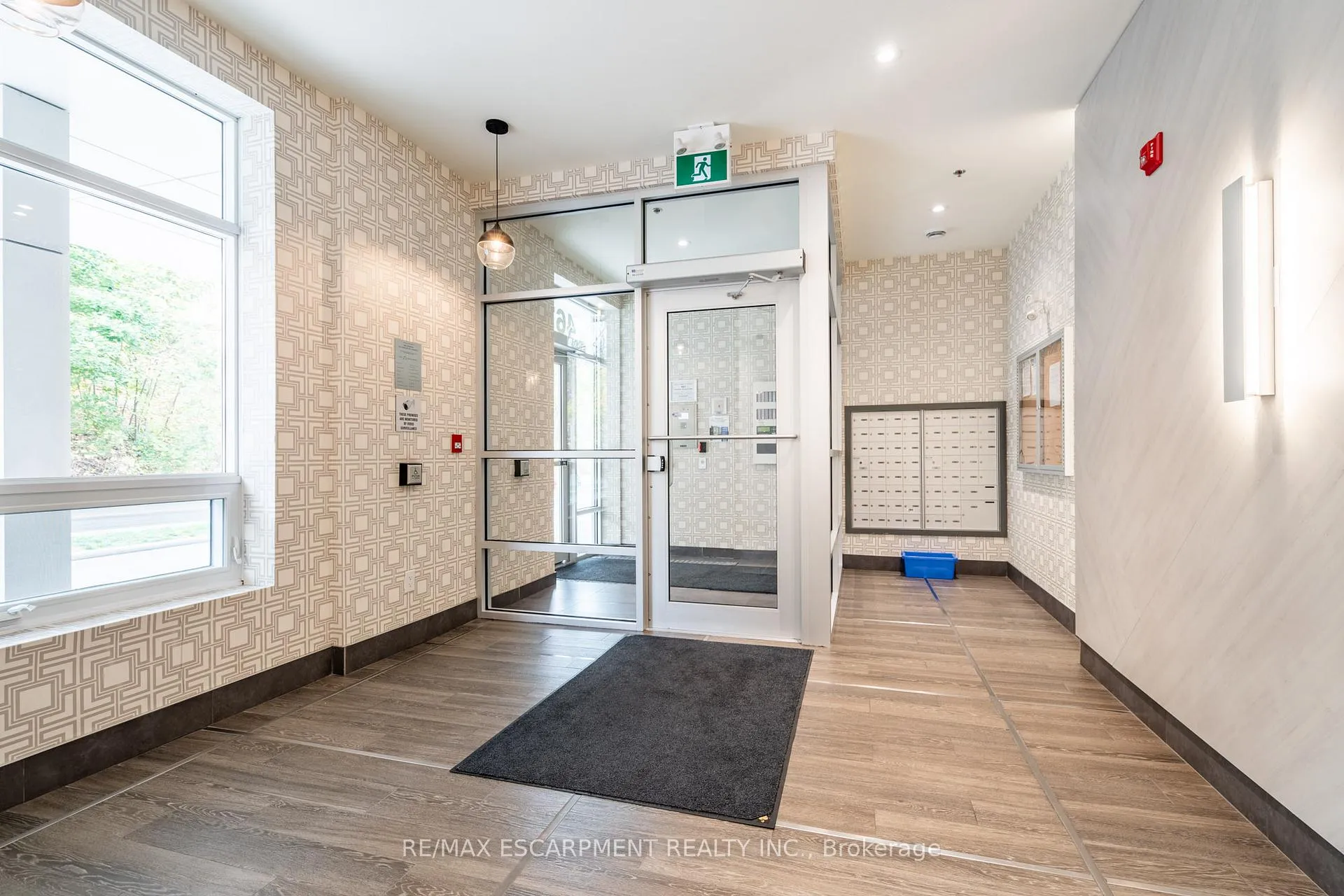 Photo 3 of Unit 308, 467 Charlton Avenue E, Hamilton, Stinson — HOMEH