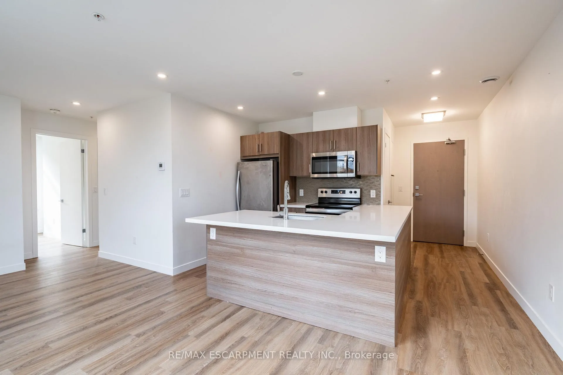 Photo 8 of Unit 308, 467 Charlton Avenue E, Hamilton, Stinson — HOMEH
