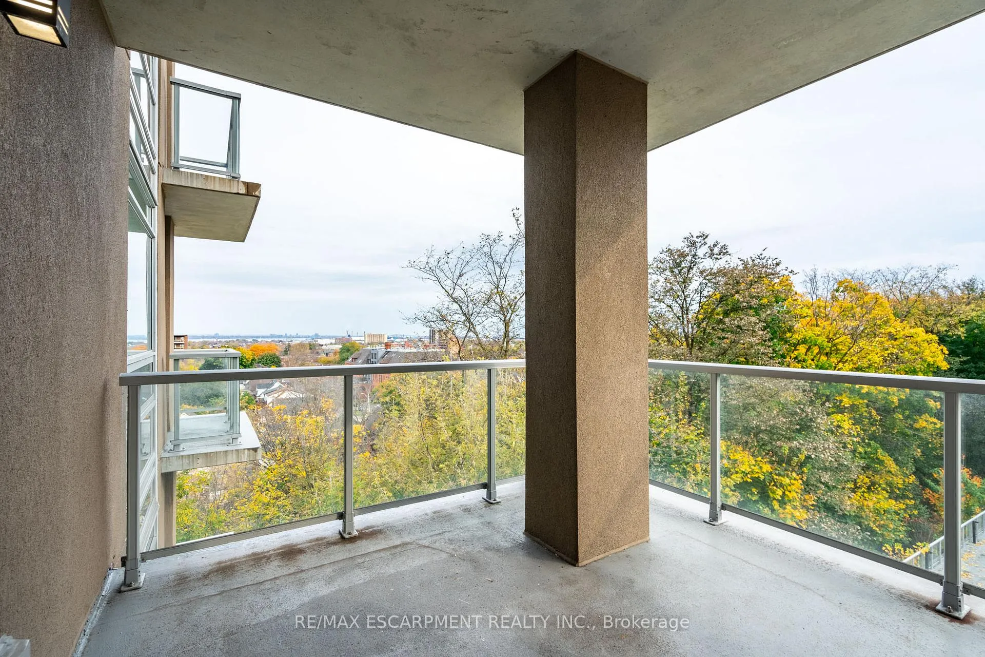 Photo 14 of Unit 308, 467 Charlton Avenue E, Hamilton, Stinson — HOMEH