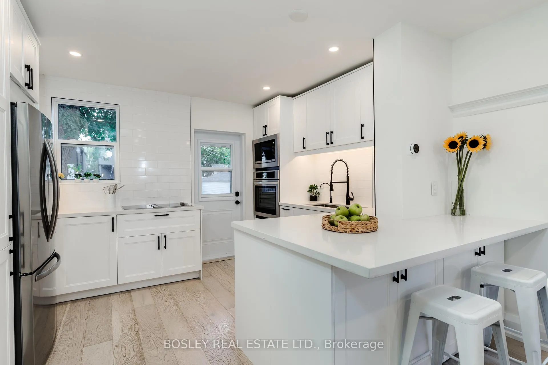 Photo 19 of 757 Sammon Avenue, Toronto, Danforth Village-East York — HOMEH