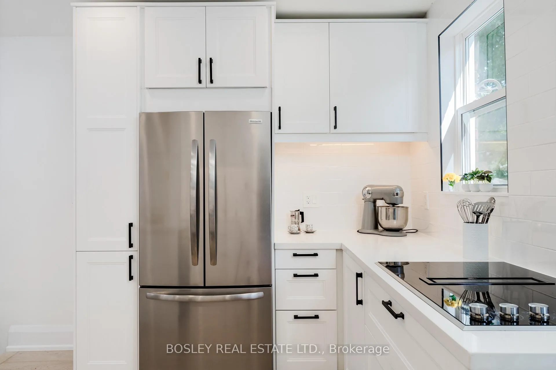 Photo 20 of 757 Sammon Avenue, Toronto, Danforth Village-East York — HOMEH