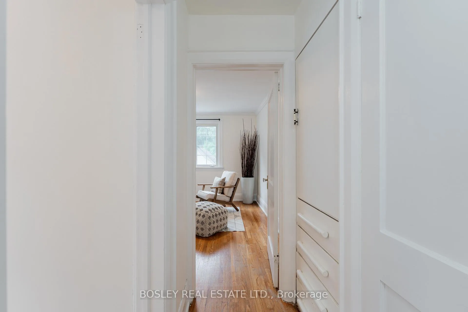 Photo 23 of 757 Sammon Avenue, Toronto, Danforth Village-East York — HOMEH