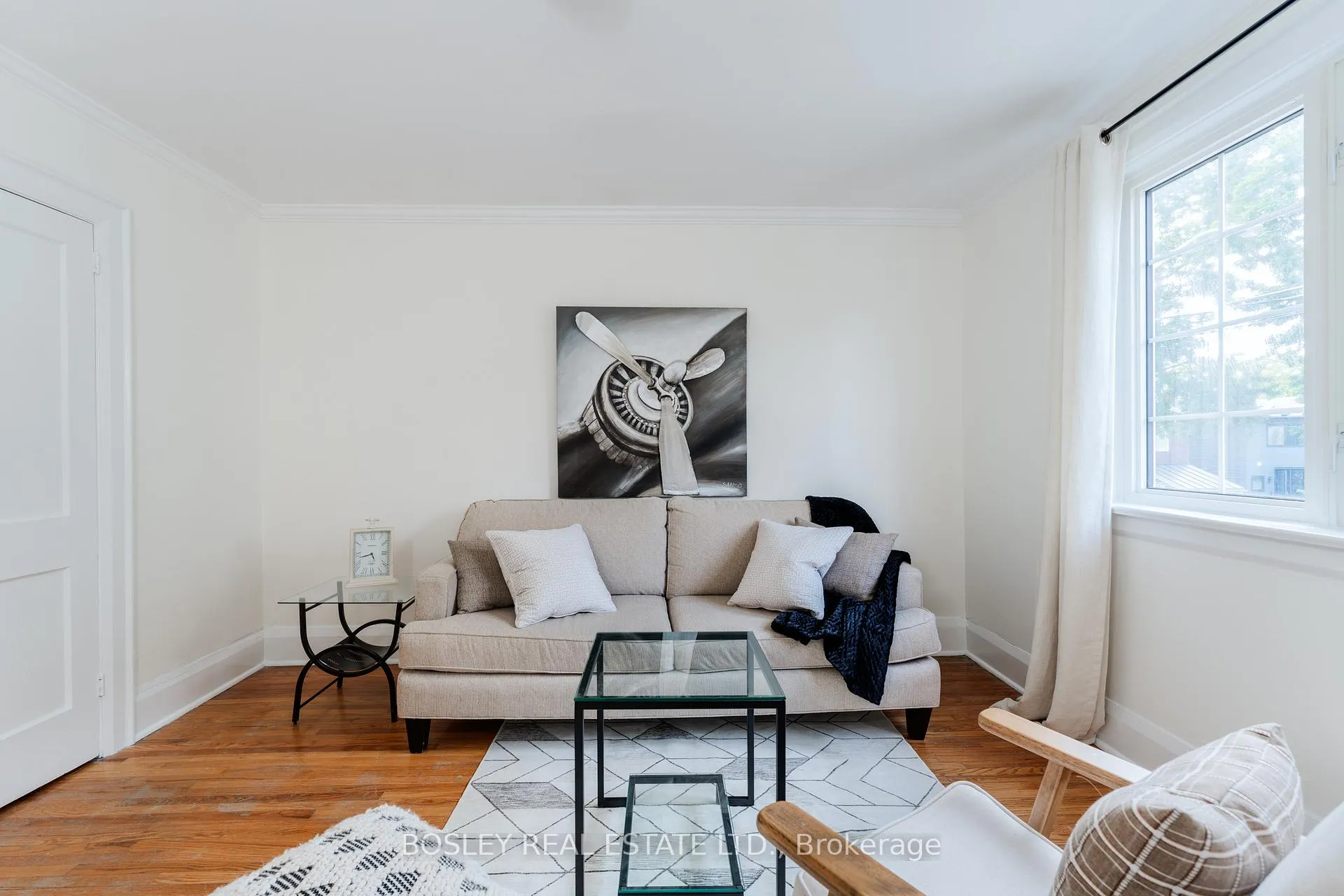 Photo 25 of 757 Sammon Avenue, Toronto, Danforth Village-East York — HOMEH