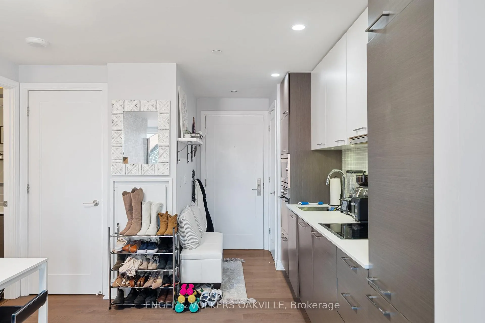 Photo 5 of Unit 815, 55 Front Street E, Toronto, Waterfront Communities — HOMEH
