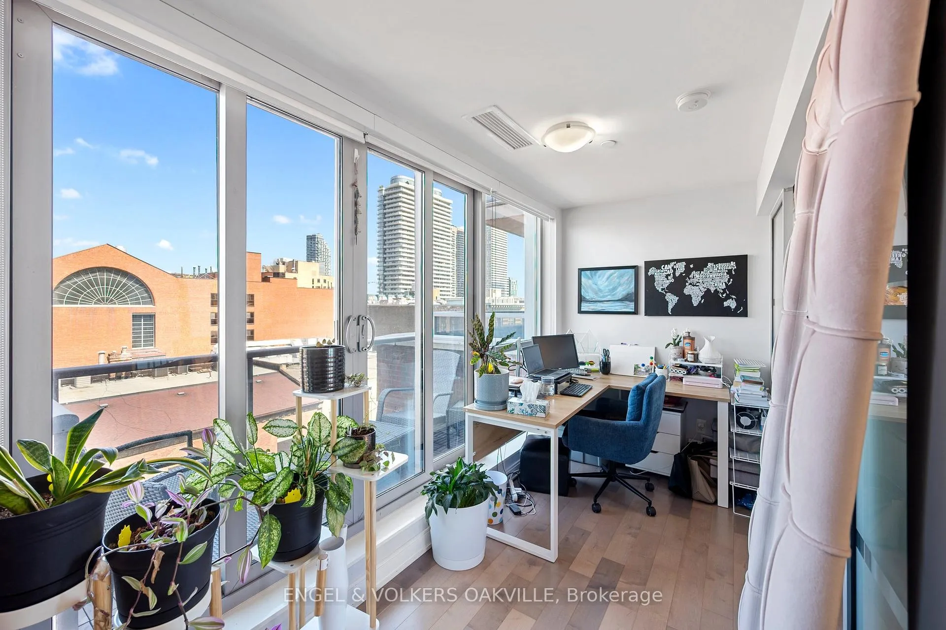 Photo 13 of Unit 815, 55 Front Street E, Toronto, Waterfront Communities — HOMEH