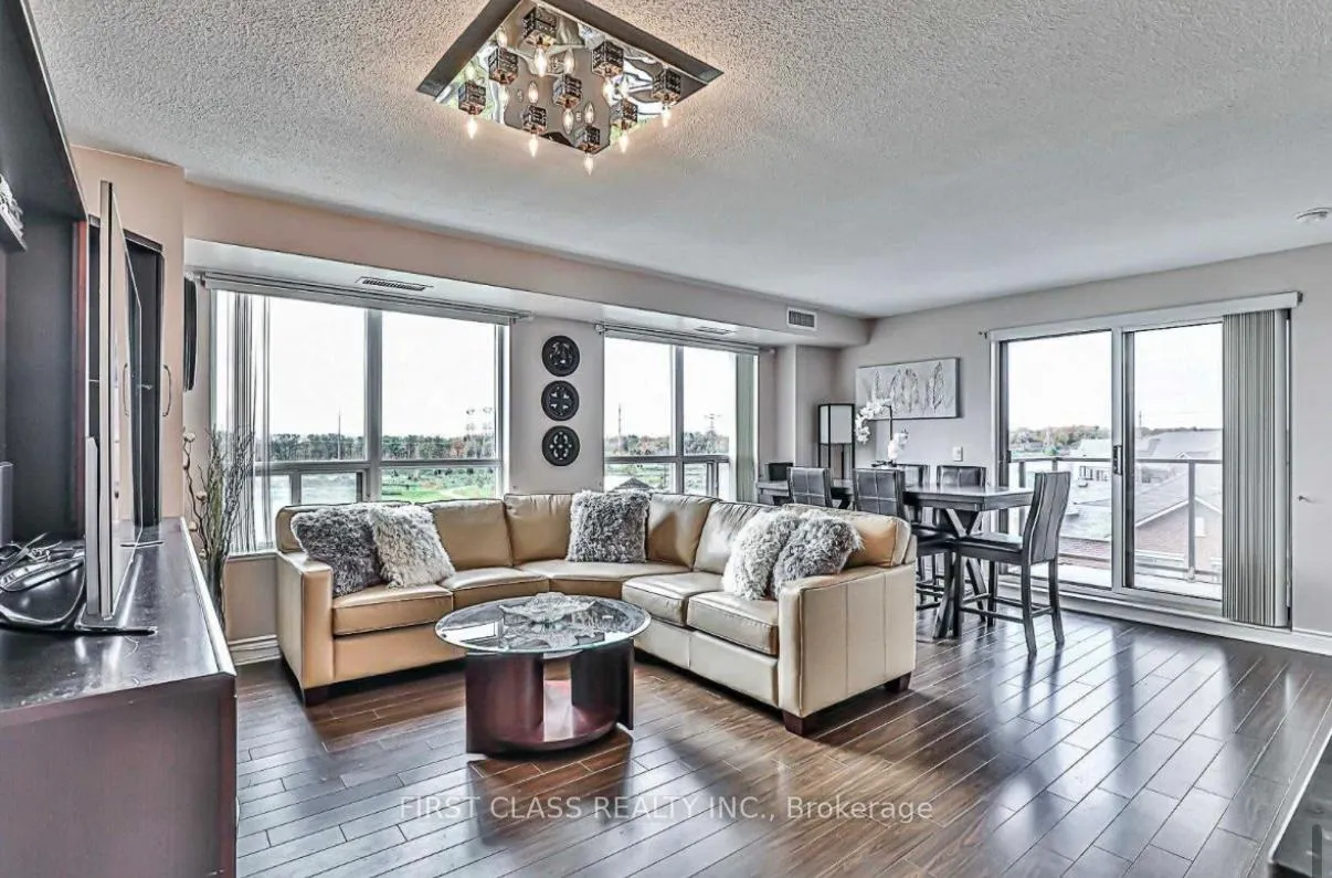 Photo 4 of Unit 616, 37 Galleria Parkway, Markham, Commerce Valley — HOMEH