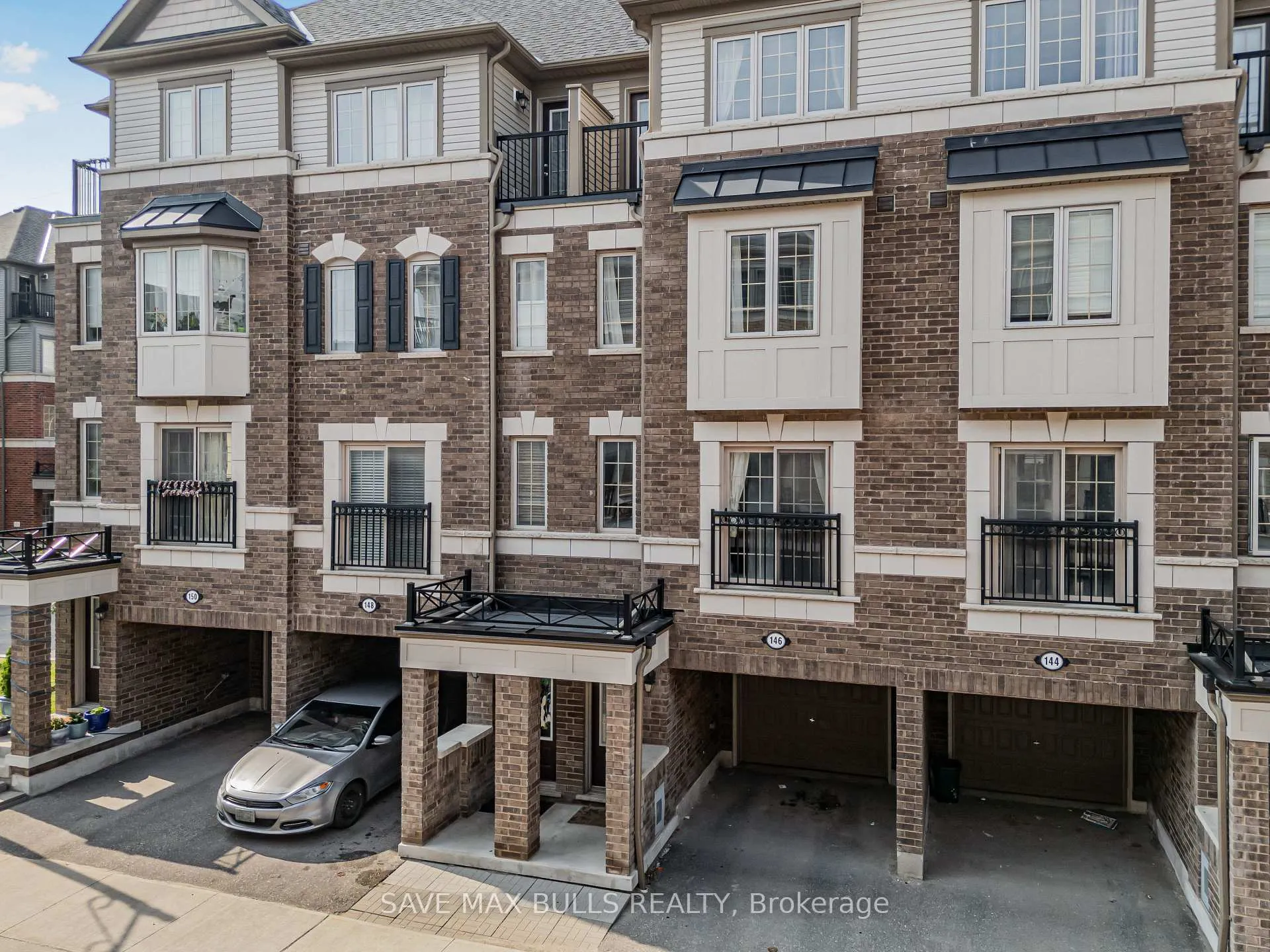 Photo 1 of 146 Giboulee Path, Oshawa, Windfields — HOMEH