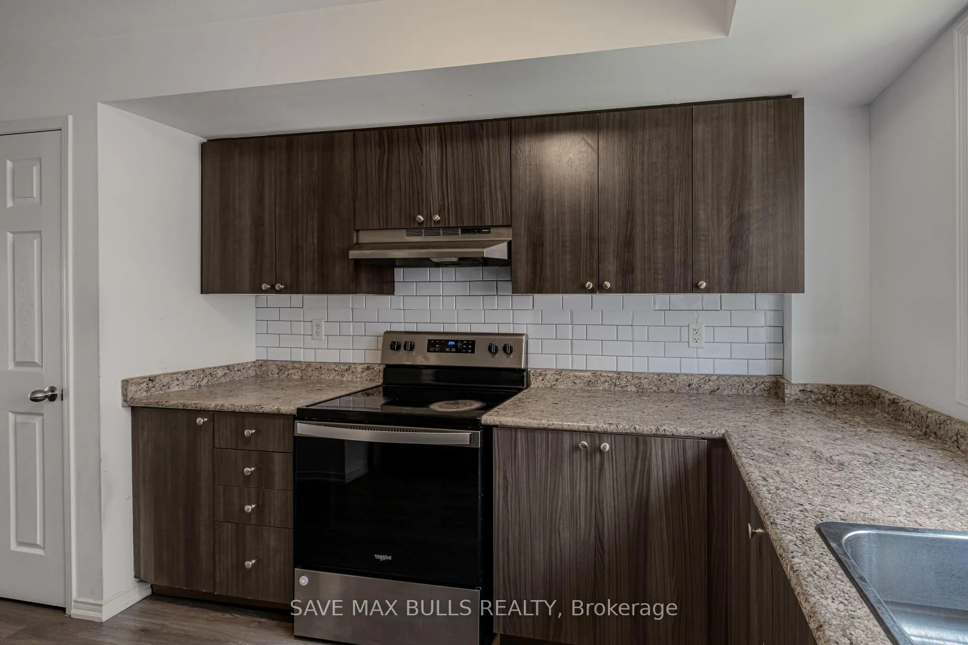 Photo 12 of 146 Giboulee Path, Oshawa, Windfields — HOMEH