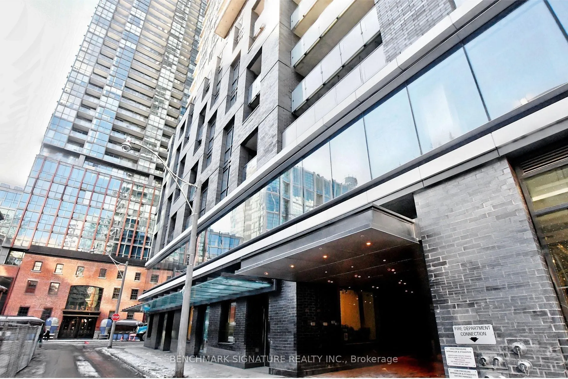 Photo 2 of Unit 918, 115 Blue Jays Way, Toronto, Waterfront Communities — HOMEH