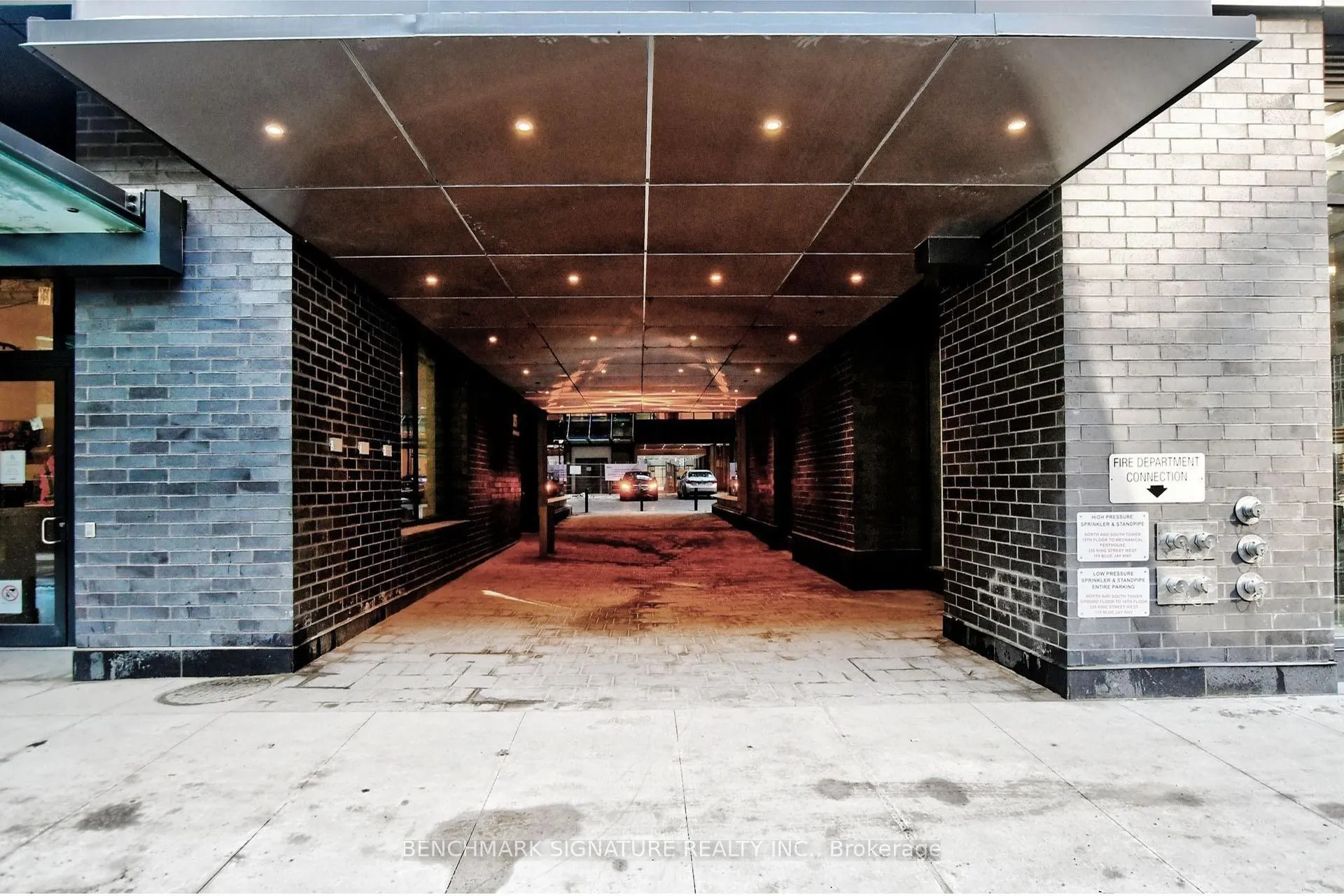 Photo 4 of Unit 918, 115 Blue Jays Way, Toronto, Waterfront Communities — HOMEH