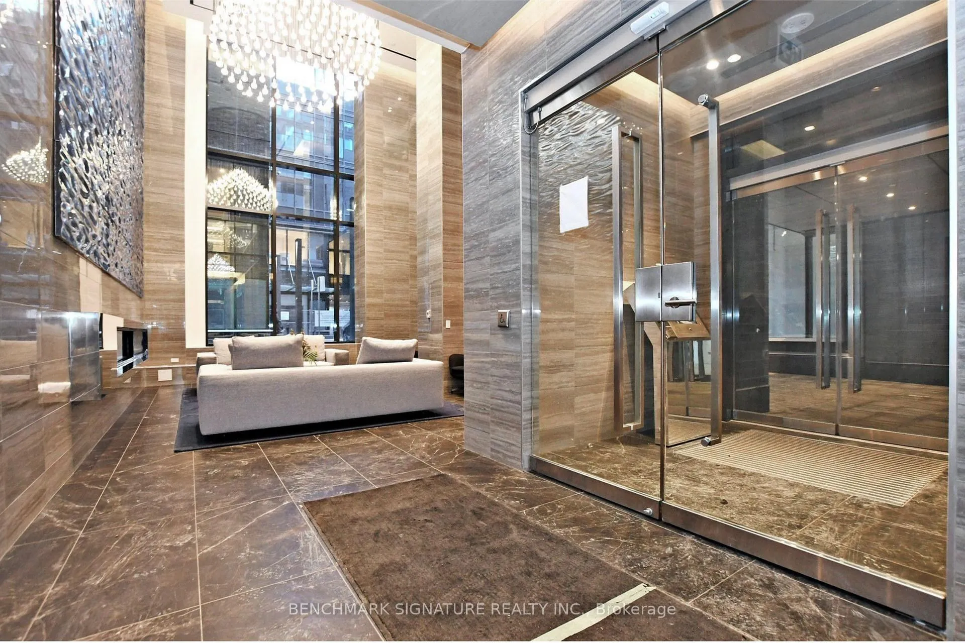 Photo 7 of Unit 918, 115 Blue Jays Way, Toronto, Waterfront Communities — HOMEH