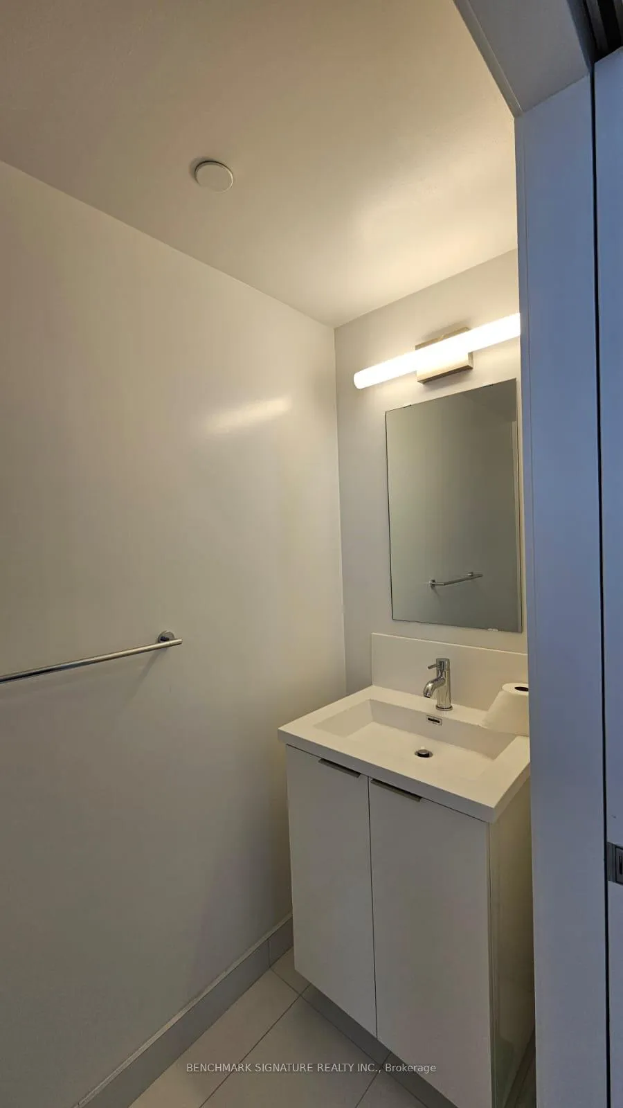 Photo 10 of Unit 3908, 238 Simcoe Street, Toronto, Kensington-Chinatown — HOMEH