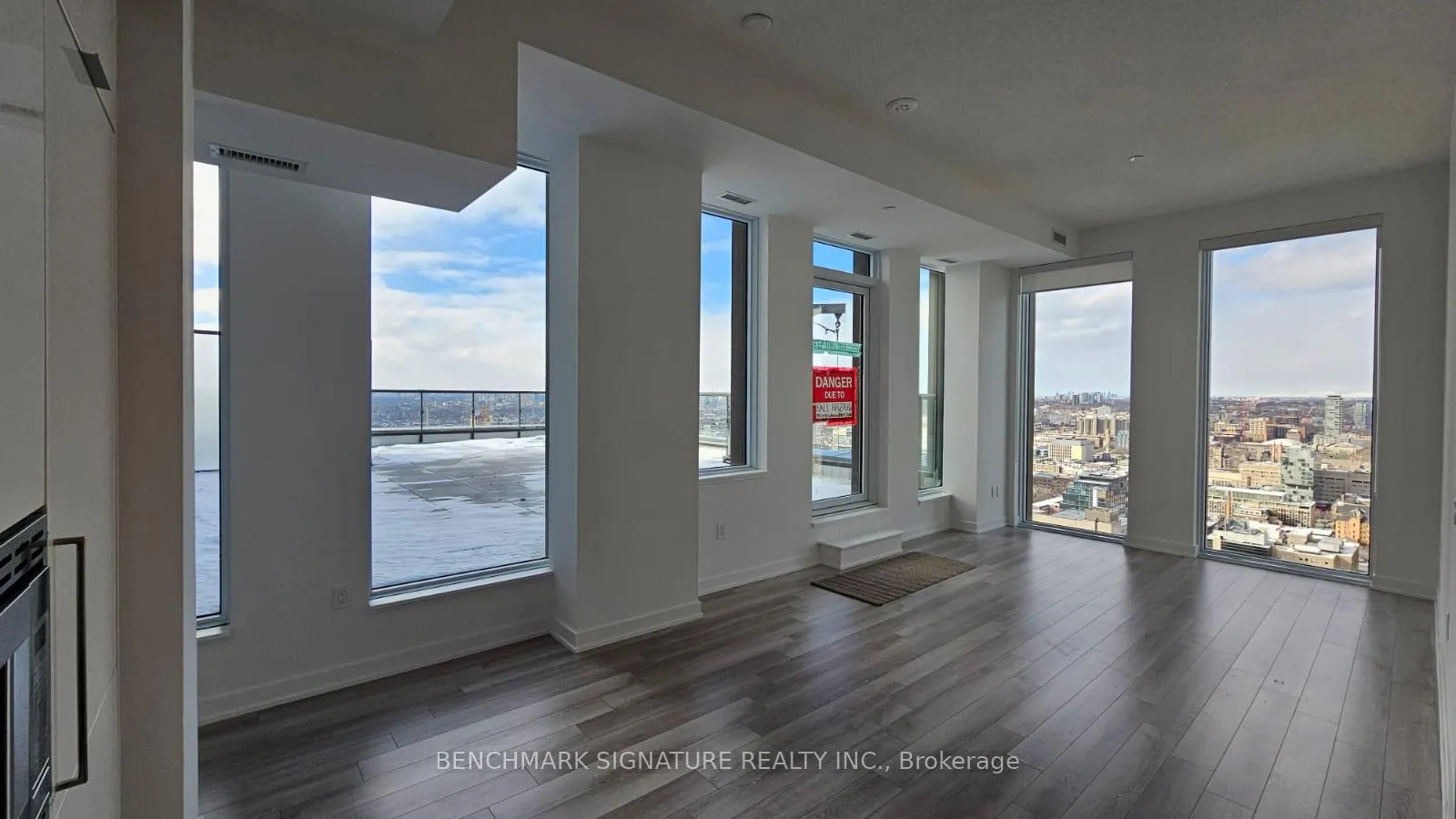 Photo 15 of Unit 3908, 238 Simcoe Street, Toronto, Kensington-Chinatown — HOMEH