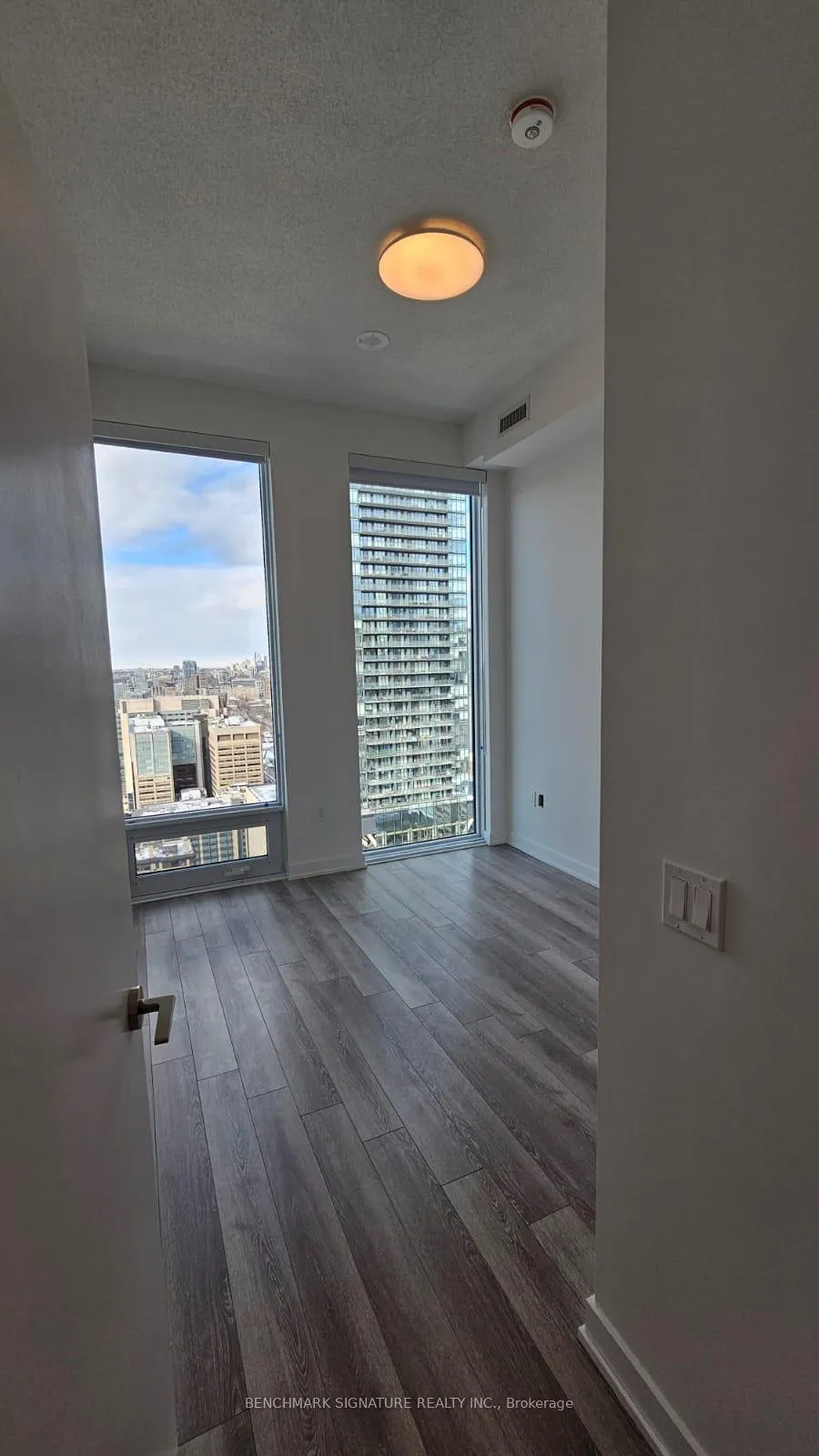 Photo 20 of Unit 3908, 238 Simcoe Street, Toronto, Kensington-Chinatown — HOMEH