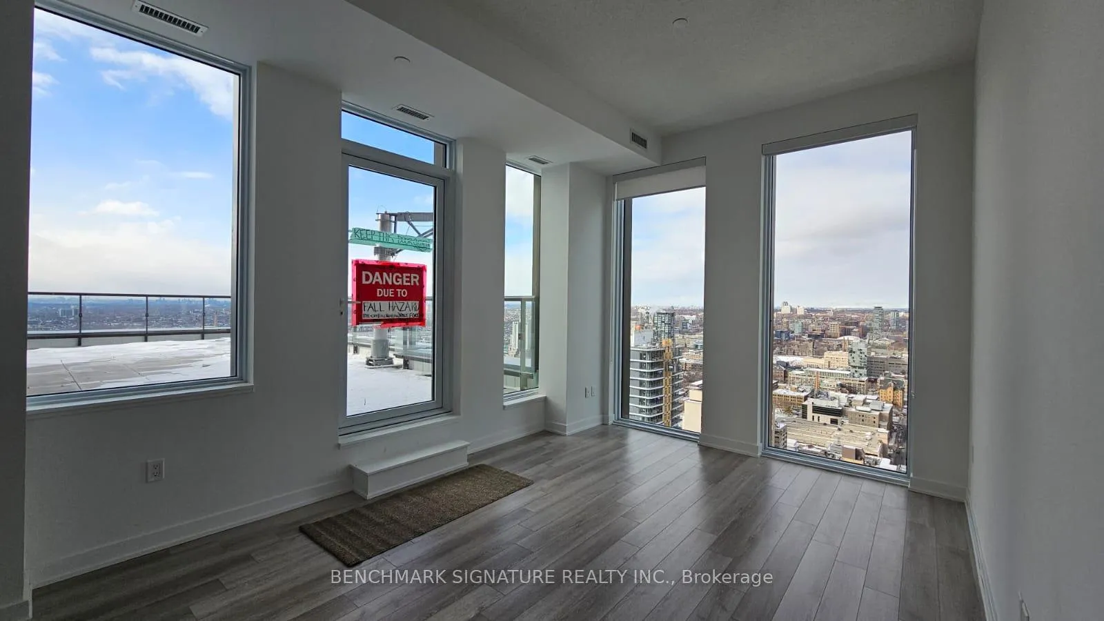 Photo 38 of Unit 3908, 238 Simcoe Street, Toronto, Kensington-Chinatown — HOMEH