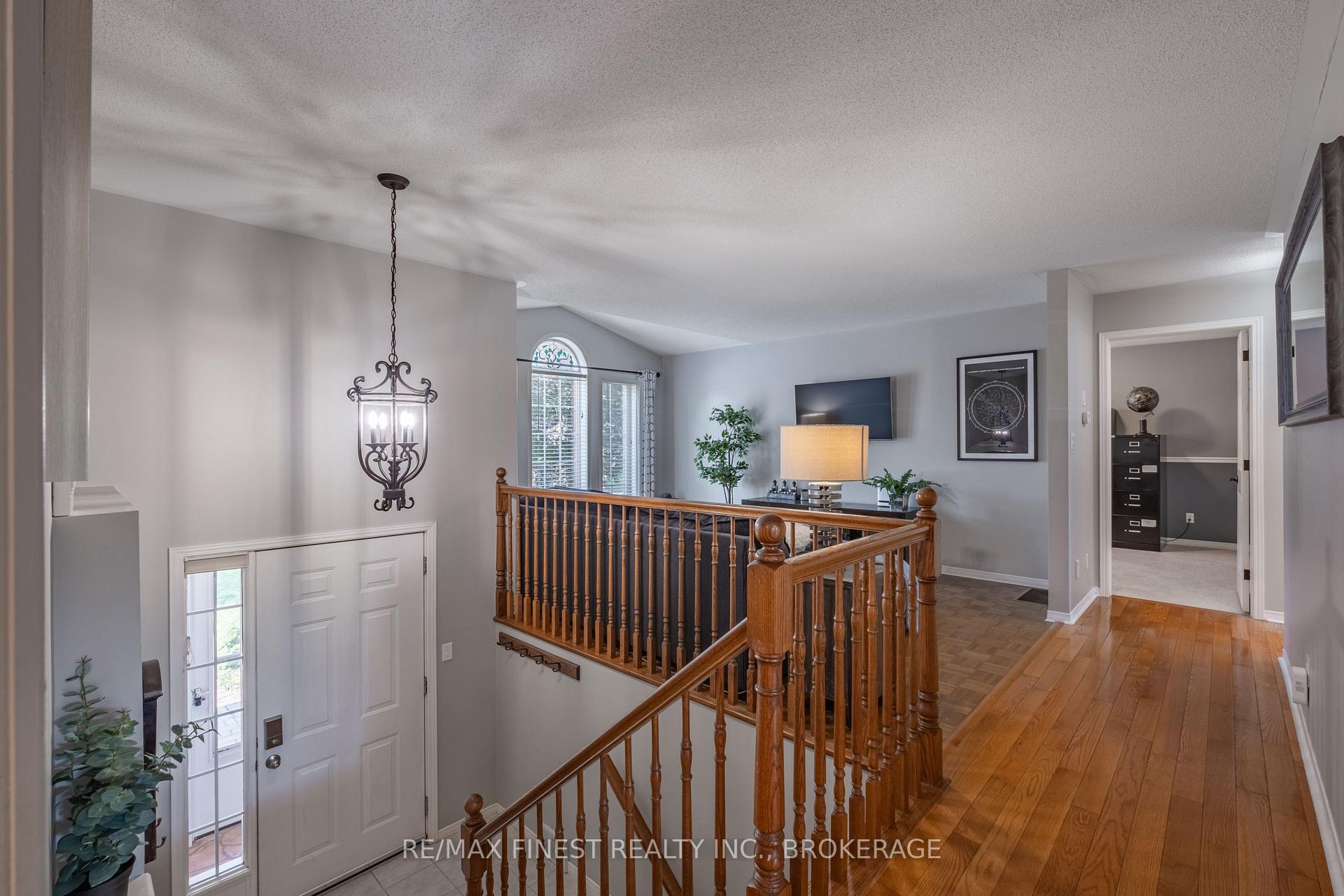 Photo 5 of 155 Elmwood Drive, Gananoque — HOMEH
