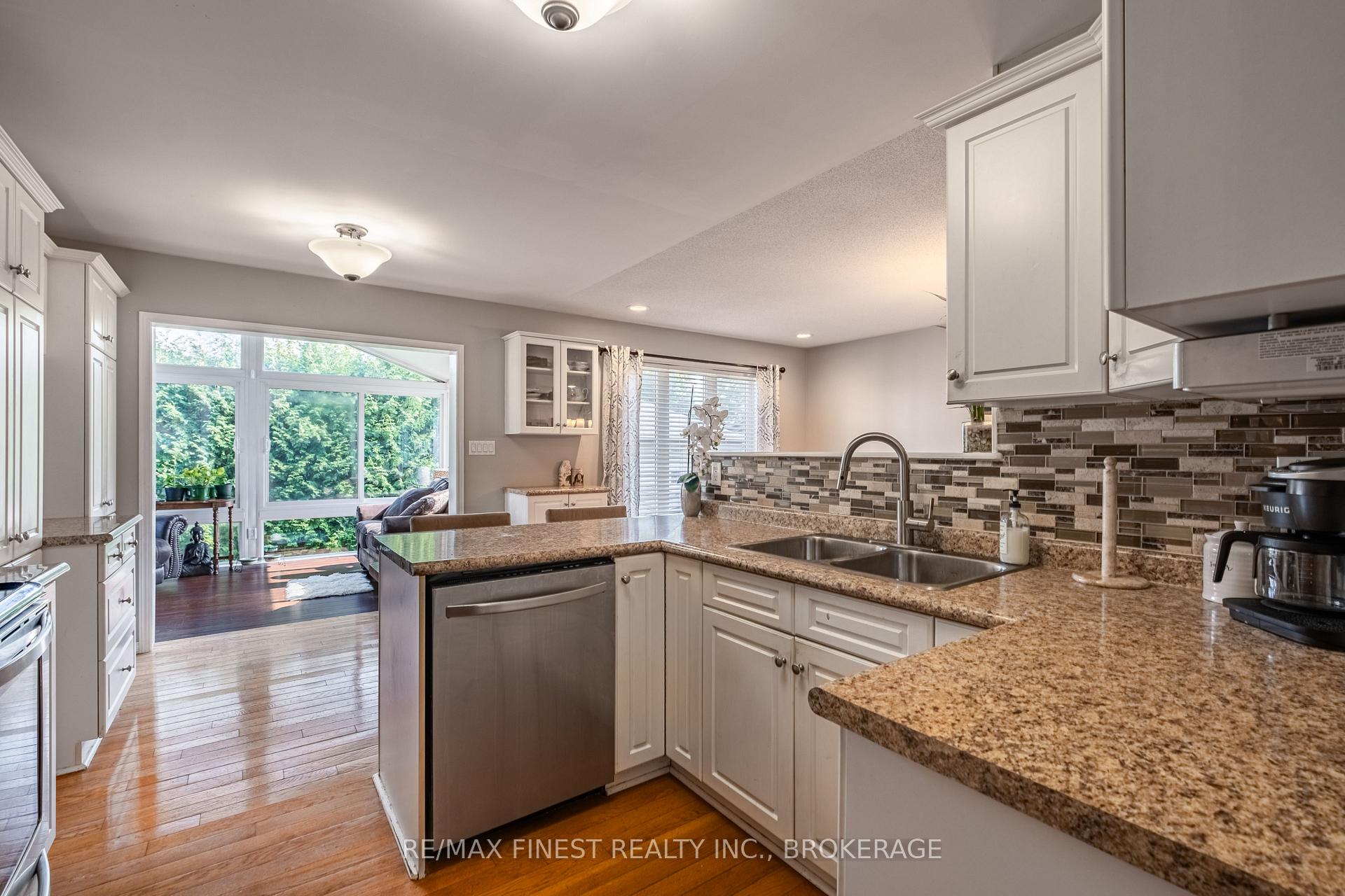 Photo 9 of 155 Elmwood Drive, Gananoque — HOMEH
