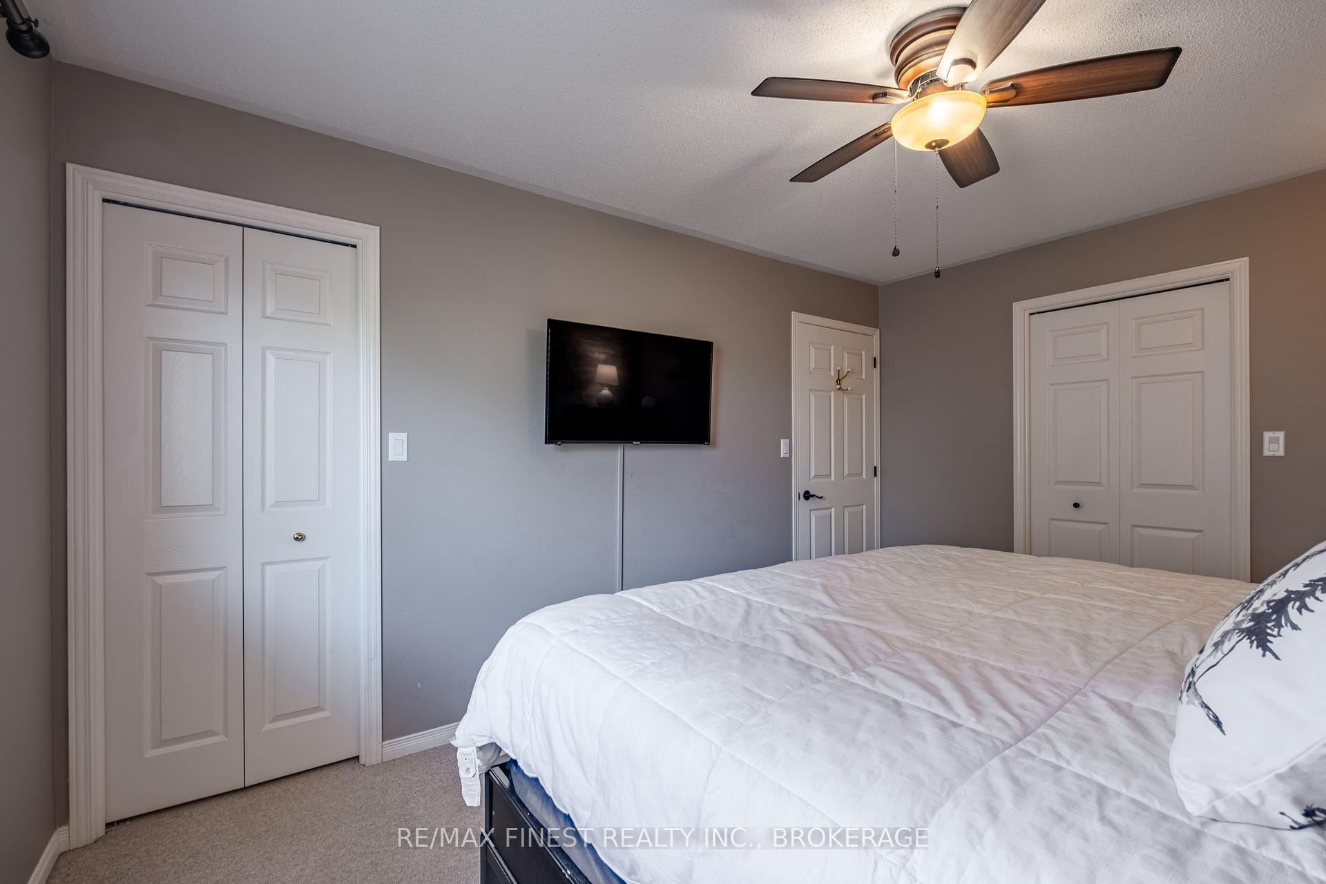 Photo 18 of 155 Elmwood Drive, Gananoque — HOMEH