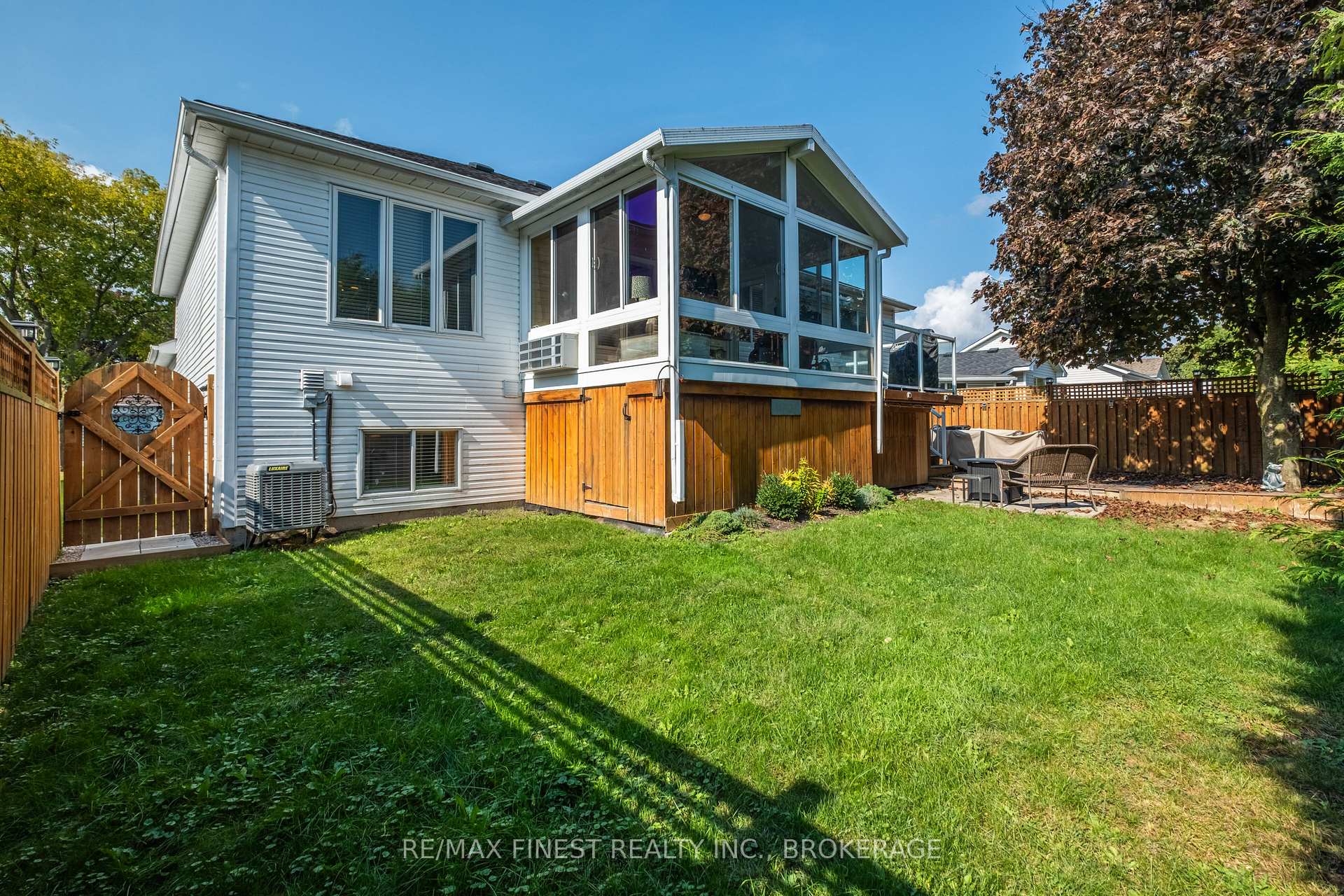 Photo 31 of 155 Elmwood Drive, Gananoque — HOMEH