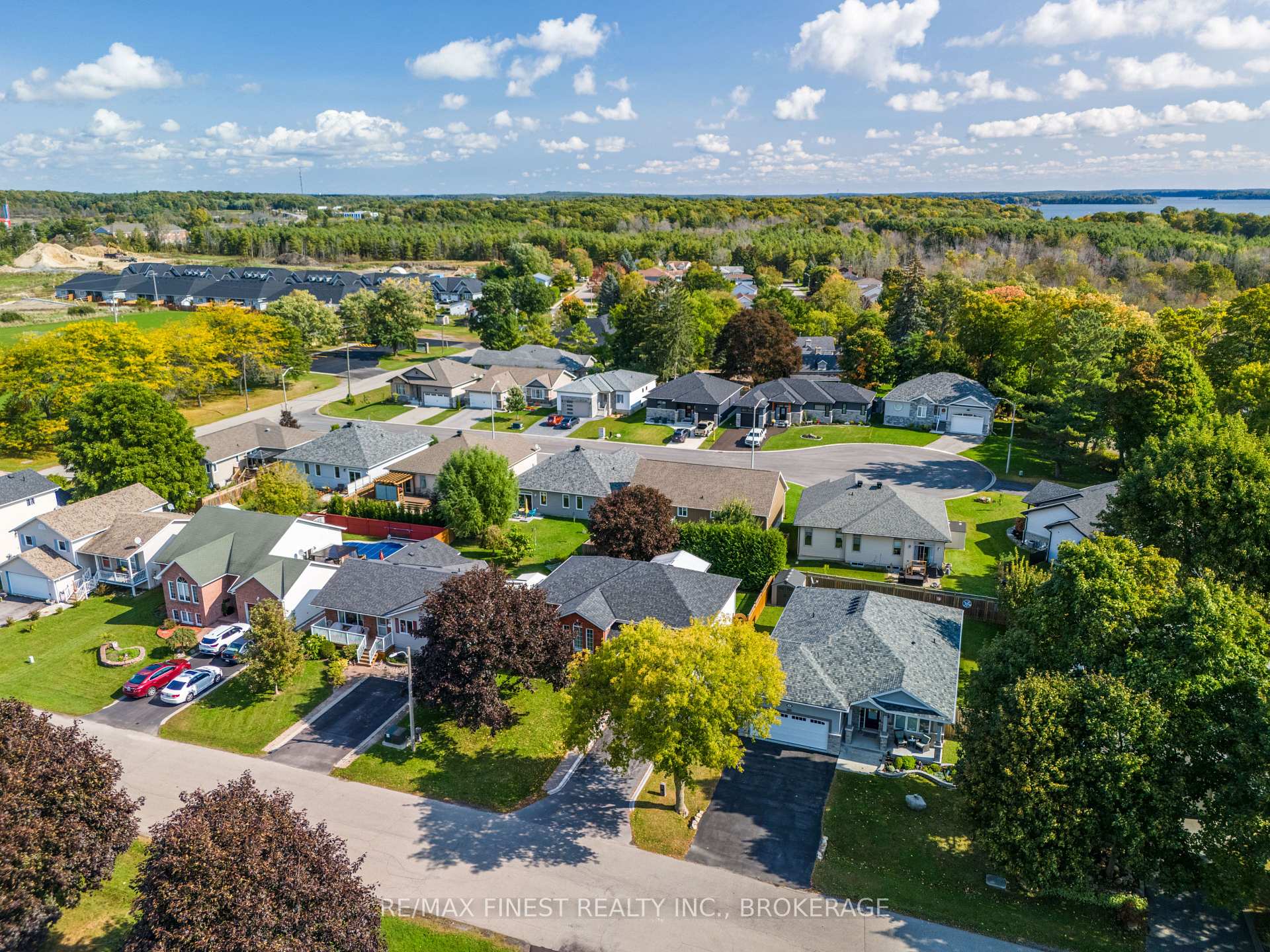 Photo 36 of 155 Elmwood Drive, Gananoque — HOMEH