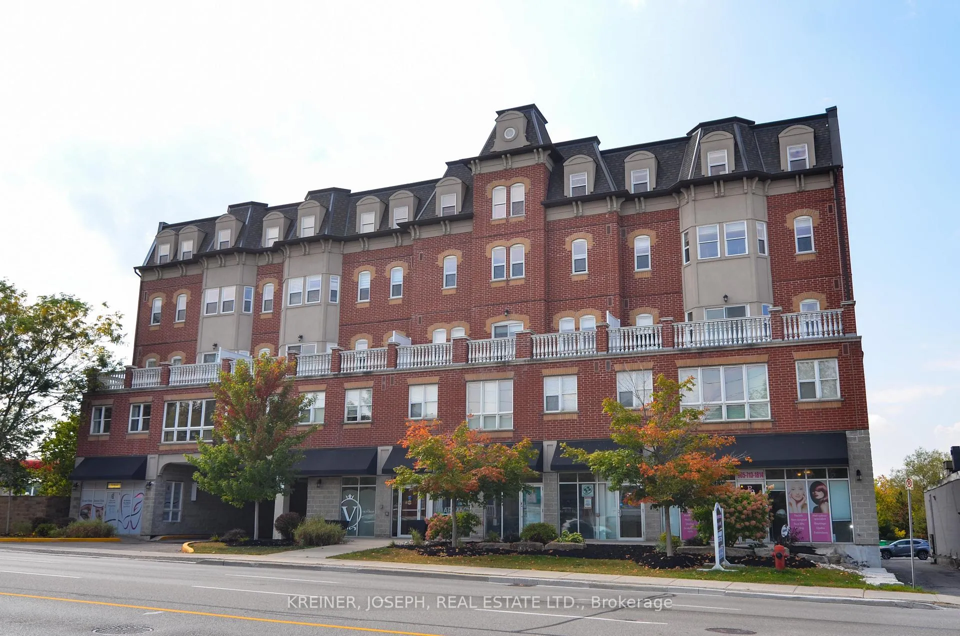 Photo 1 of Unit 404, 15450 Yonge Street, Aurora, Aurora Heights — HOMEH