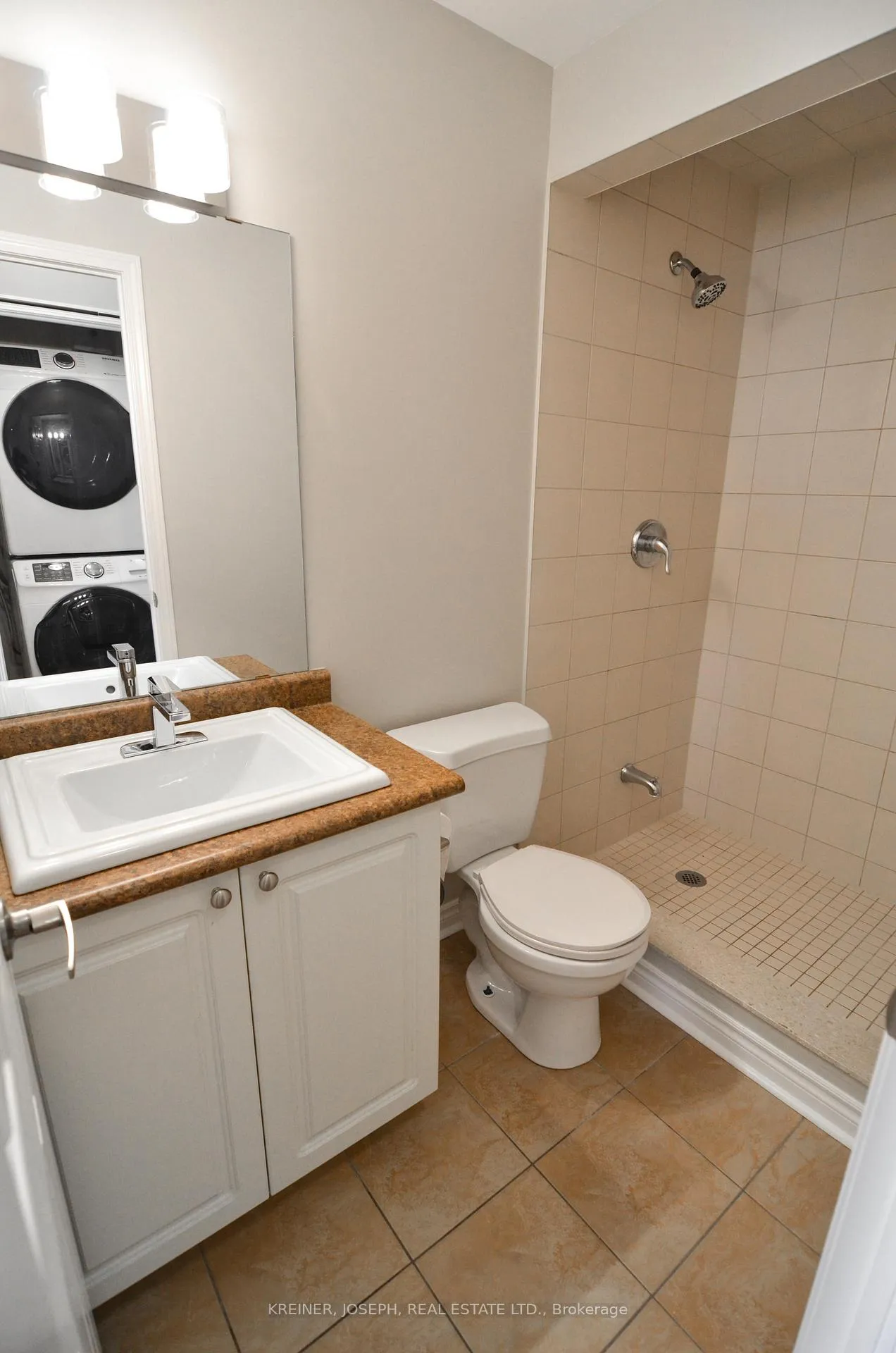 Photo 22 of Unit 404, 15450 Yonge Street, Aurora, Aurora Heights — HOMEH