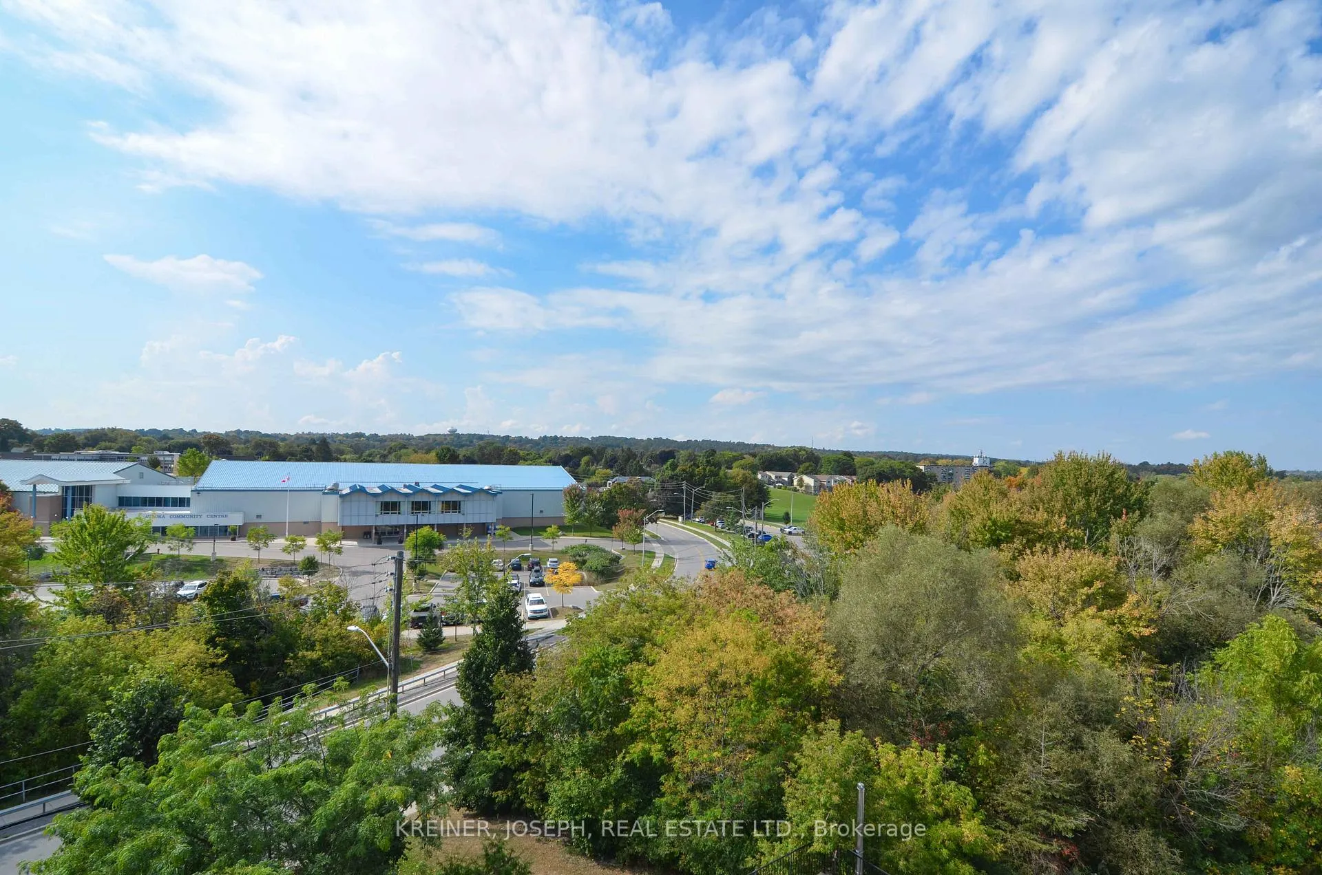 Photo 25 of Unit 404, 15450 Yonge Street, Aurora, Aurora Heights — HOMEH