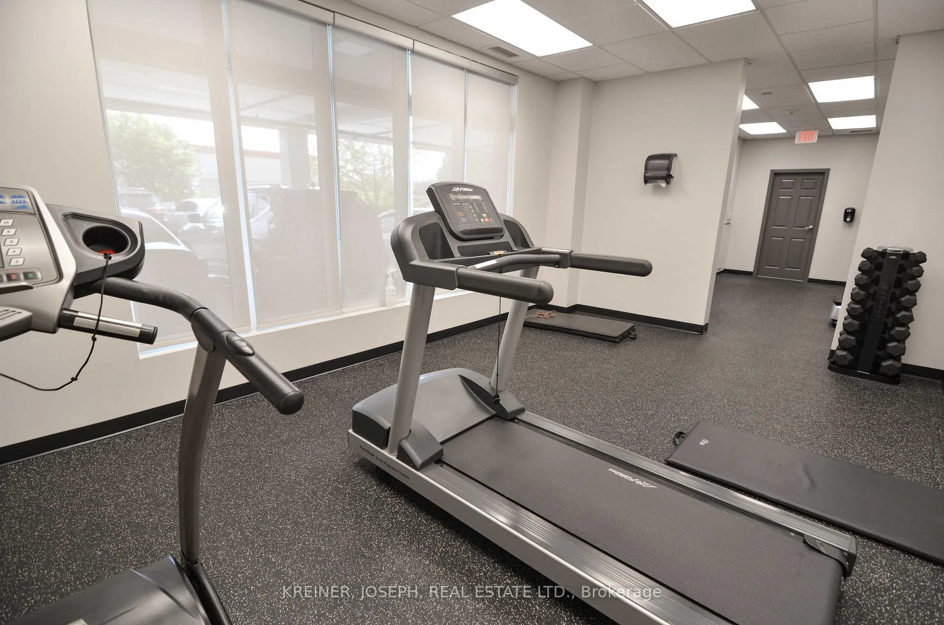 Photo 37 of Unit 404, 15450 Yonge Street, Aurora, Aurora Heights — HOMEH