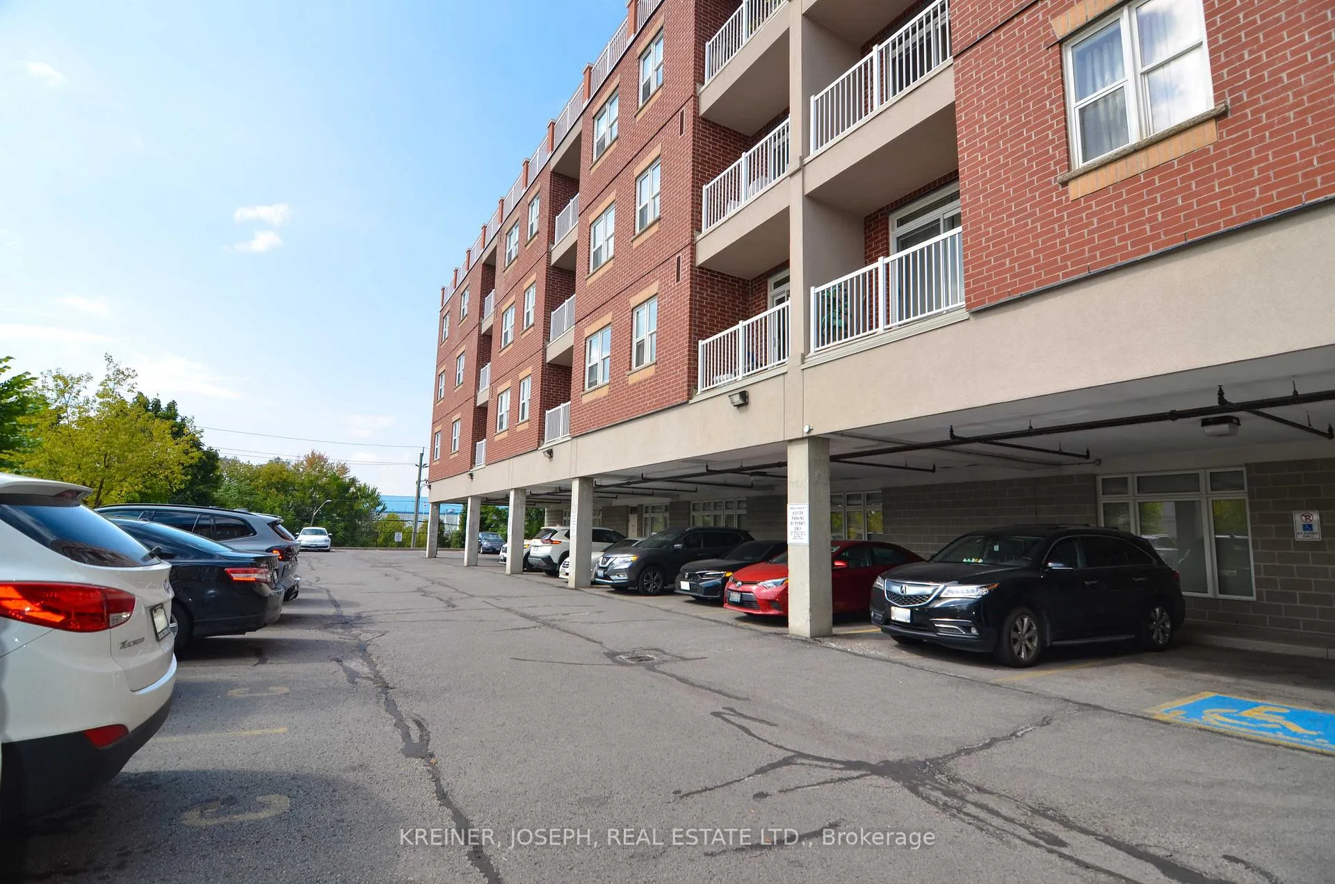 Photo 38 of Unit 404, 15450 Yonge Street, Aurora, Aurora Heights — HOMEH