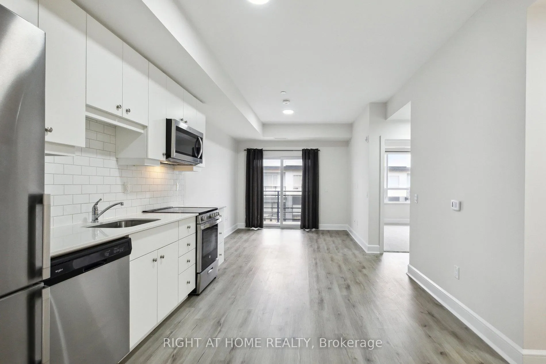 Photo 8 of Unit 608, 243 Northfield Drive E, Waterloo, Colonial Acres — HOMEH