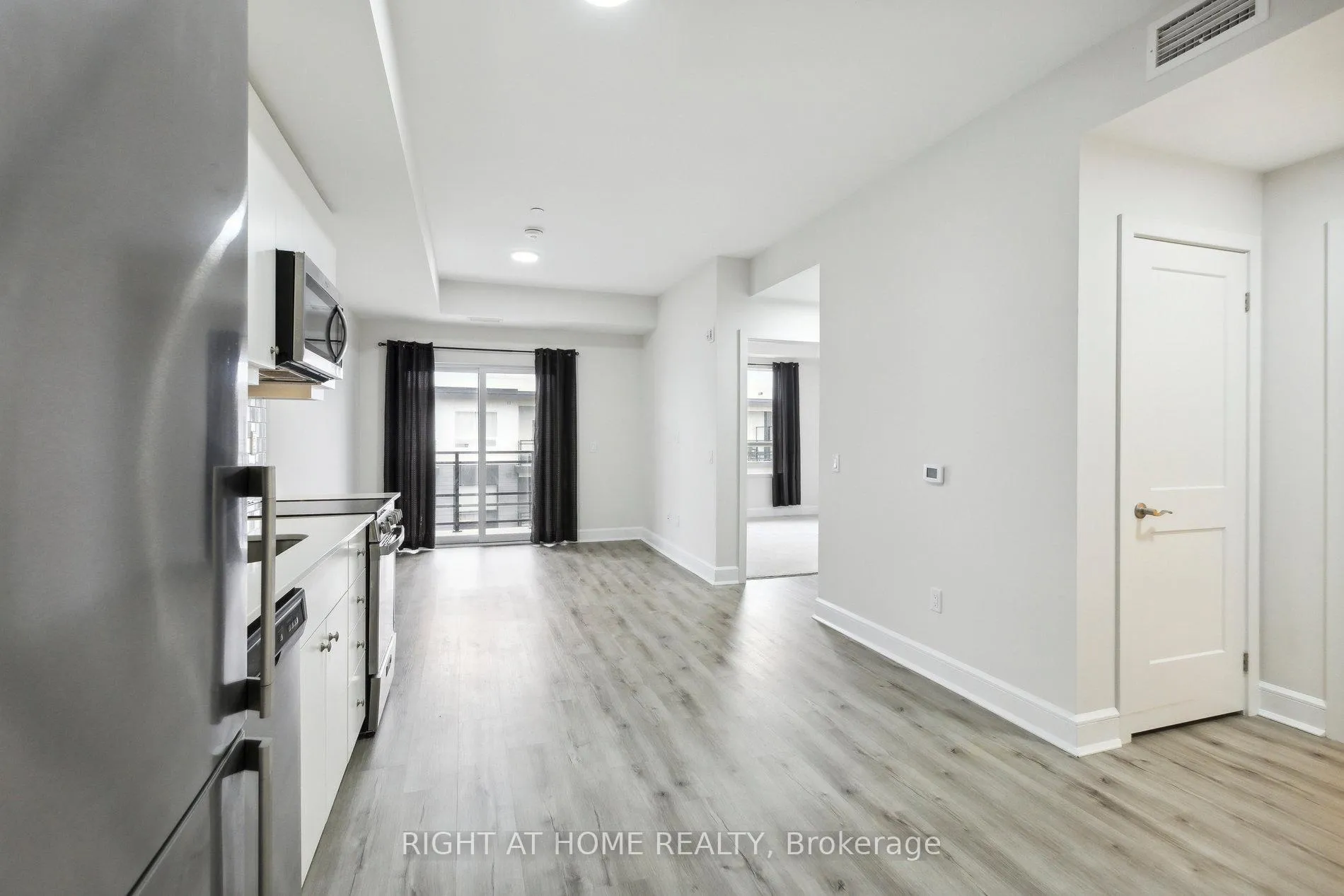 Photo 9 of Unit 608, 243 Northfield Drive E, Waterloo, Colonial Acres — HOMEH