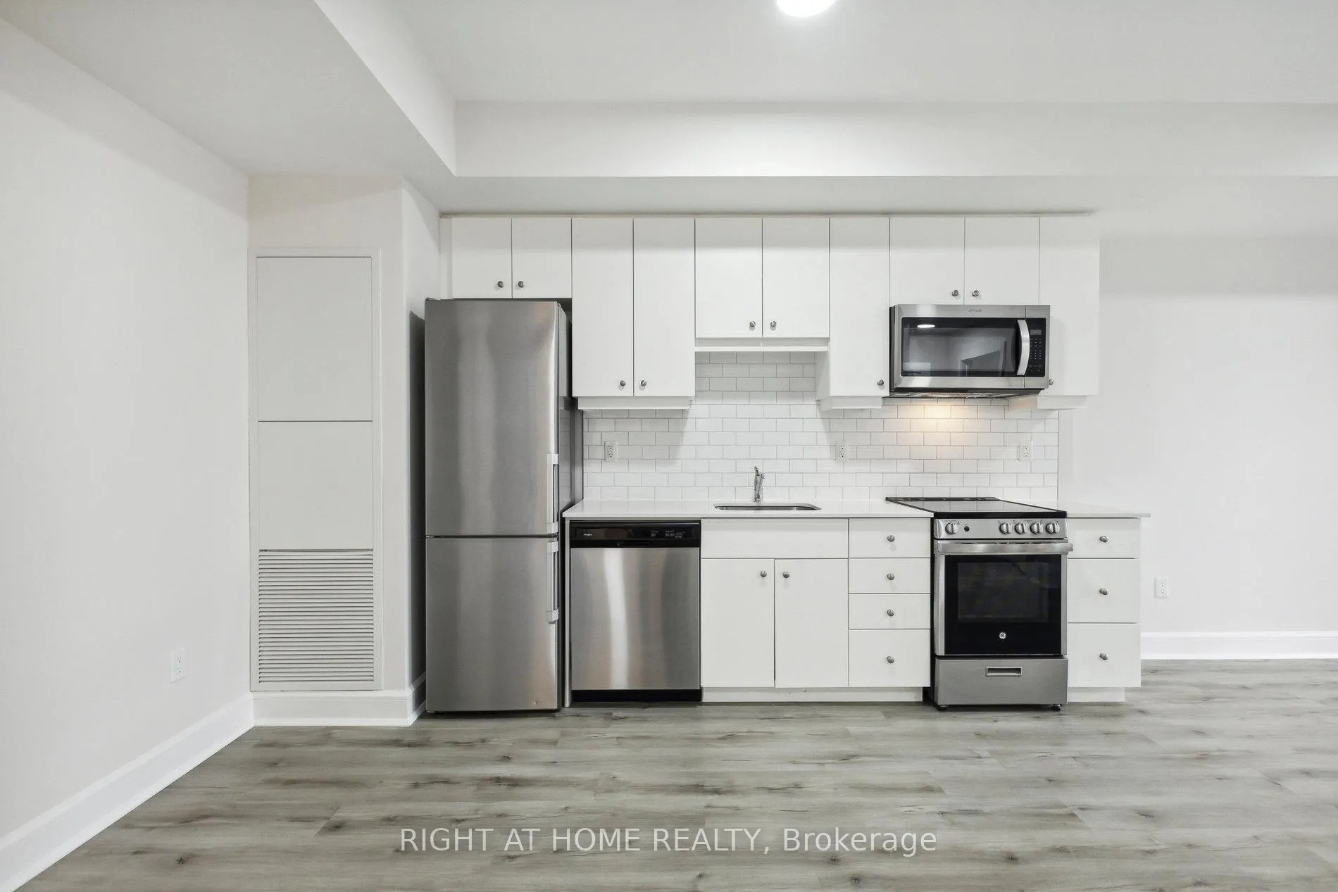Photo 11 of Unit 608, 243 Northfield Drive E, Waterloo, Colonial Acres — HOMEH