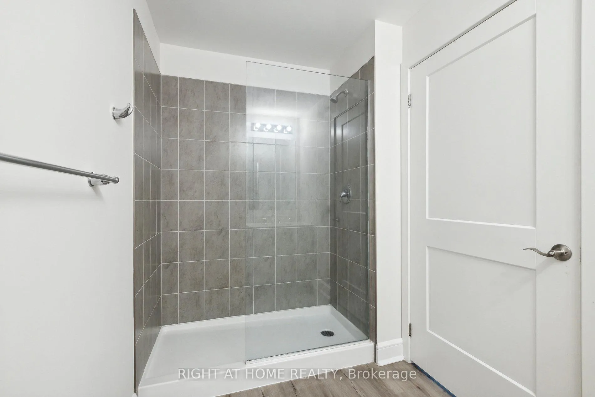 Photo 17 of Unit 608, 243 Northfield Drive E, Waterloo, Colonial Acres — HOMEH