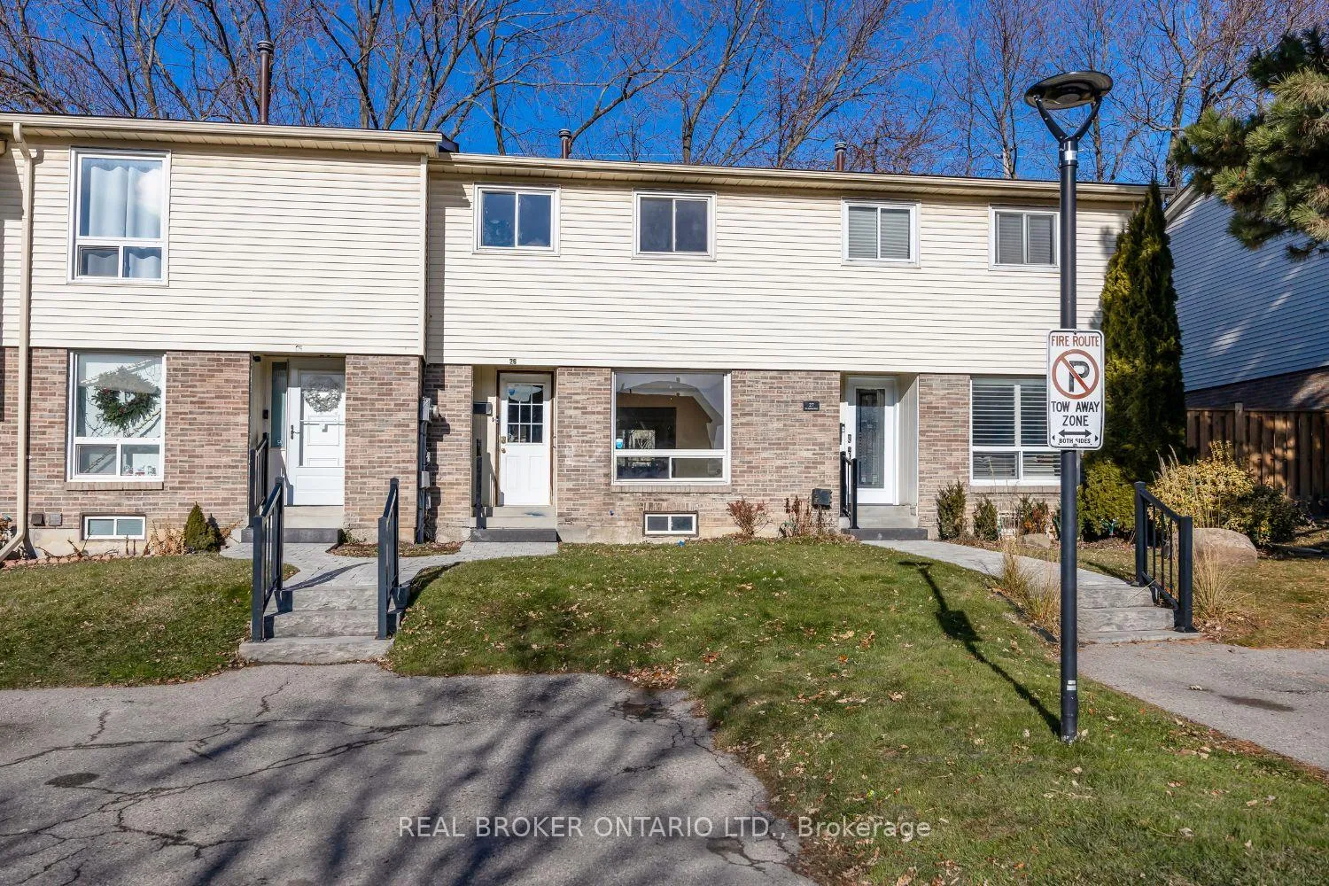 Photo 1 of Unit 26, 611 Galahad Drive, Oshawa, Eastdale — HOMEH