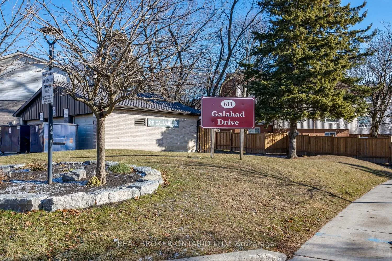 Photo 3 of Unit 26, 611 Galahad Drive, Oshawa, Eastdale — HOMEH