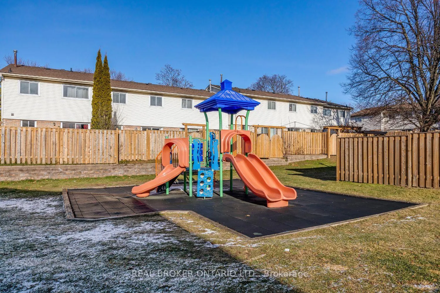 Photo 4 of Unit 26, 611 Galahad Drive, Oshawa, Eastdale — HOMEH