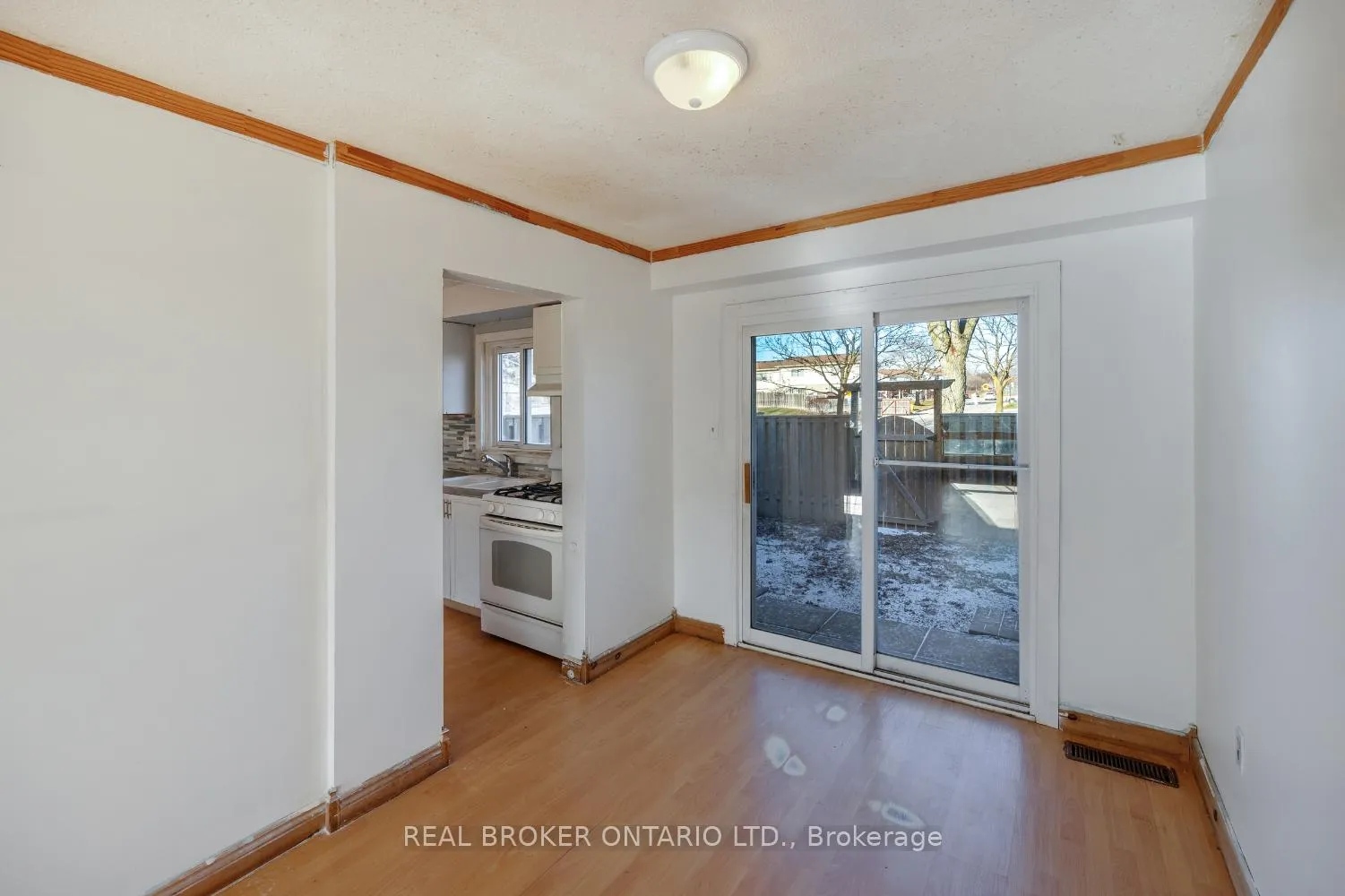 Photo 7 of Unit 26, 611 Galahad Drive, Oshawa, Eastdale — HOMEH