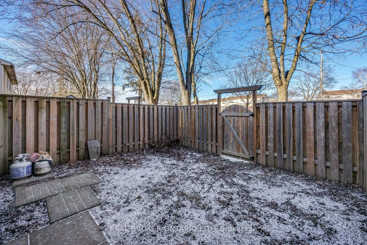 Photo 14 of Unit 26, 611 Galahad Drive, Oshawa, Eastdale — HOMEH