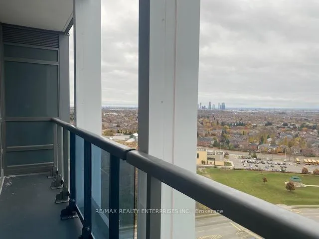 Photo 12 of Unit 1706A, 30 Upper Mall Way, Vaughan, Brownridge — HOMEH