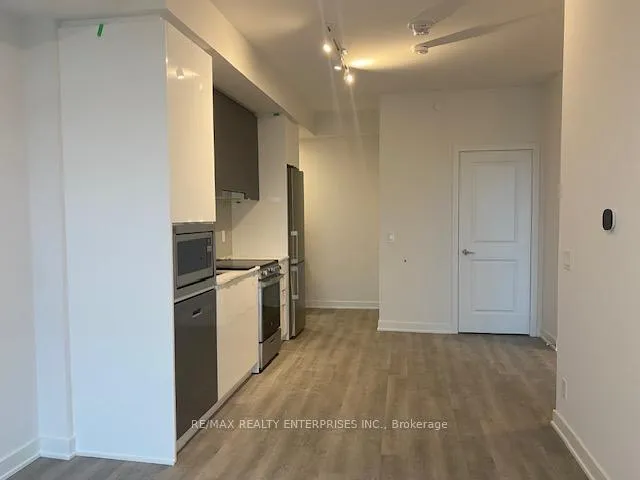 Photo 15 of Unit 1706A, 30 Upper Mall Way, Vaughan, Brownridge — HOMEH