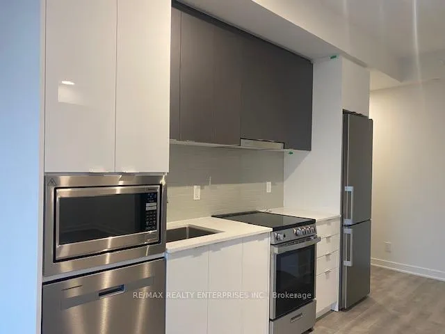 Photo 16 of Unit 1706A, 30 Upper Mall Way, Vaughan, Brownridge — HOMEH
