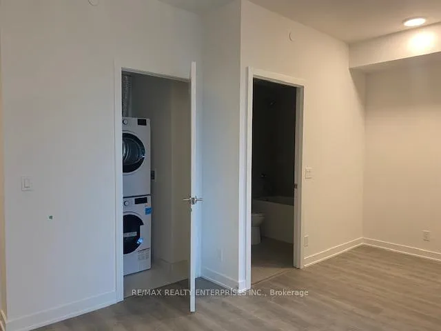 Photo 18 of Unit 1706A, 30 Upper Mall Way, Vaughan, Brownridge — HOMEH