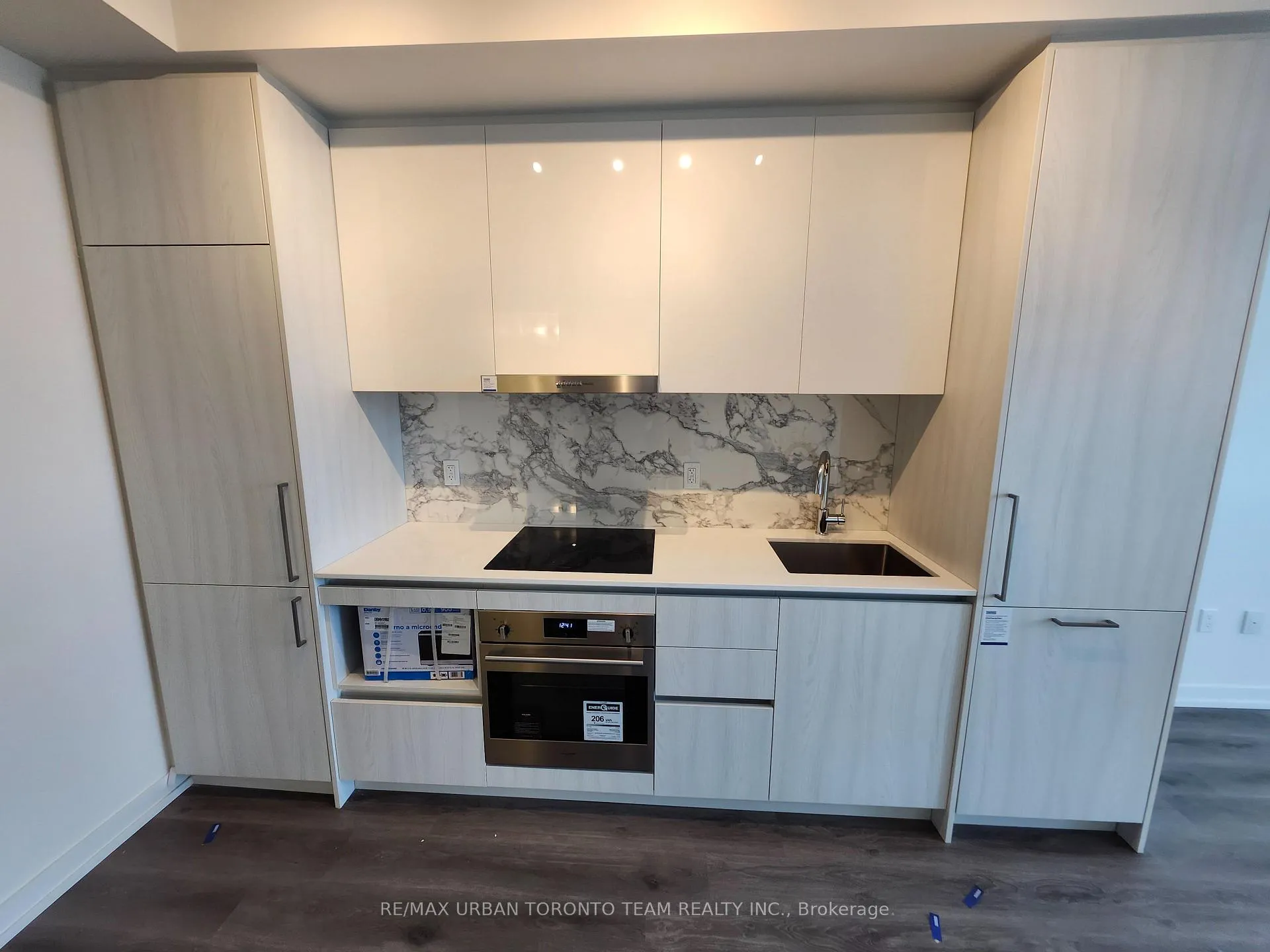 Photo 4 of Unit 3107, 225 Commerce St Street, Vaughan, Vaughan Corporate Centre — HOMEH