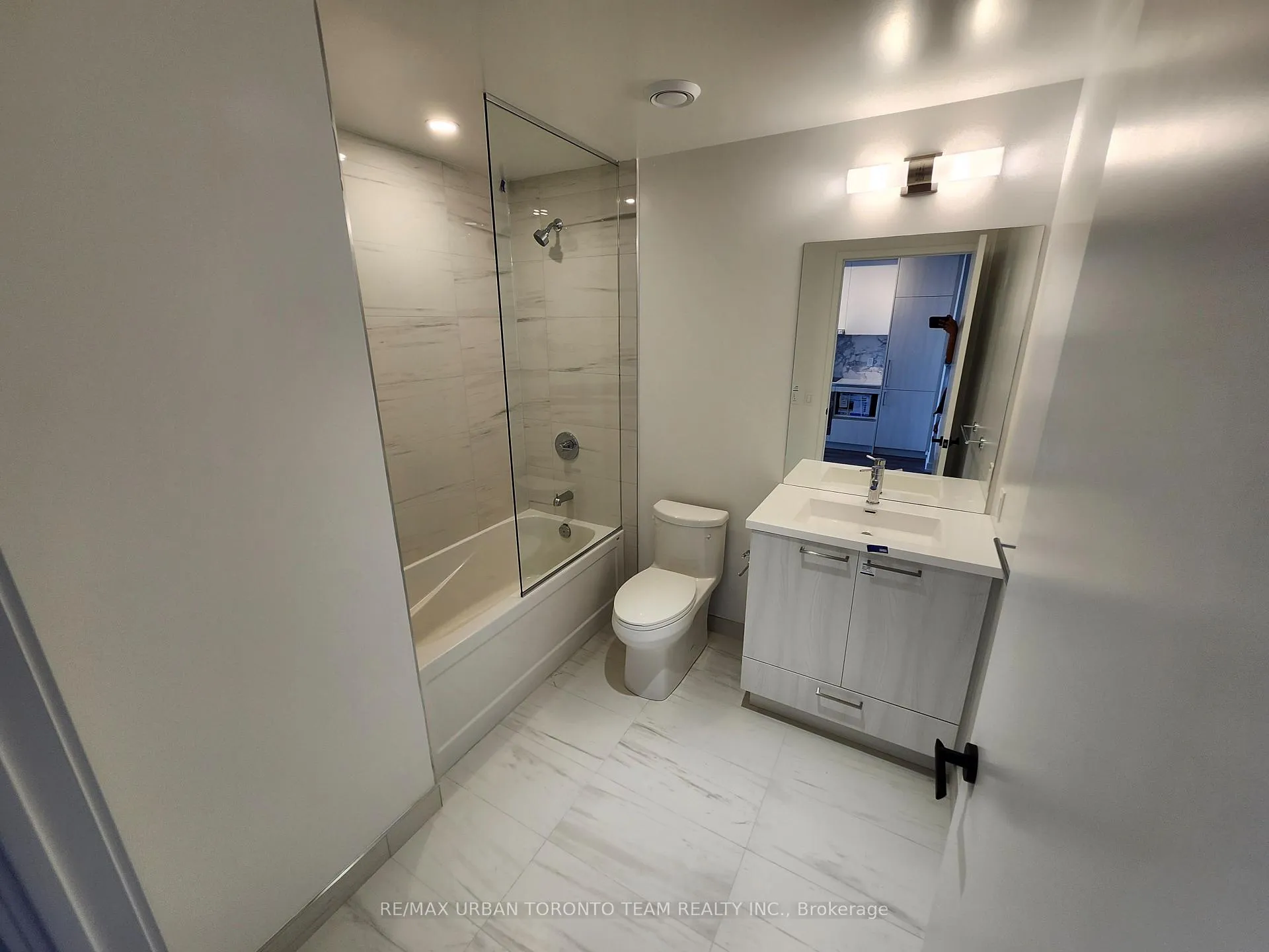 Photo 6 of Unit 3107, 225 Commerce St Street, Vaughan, Vaughan Corporate Centre — HOMEH