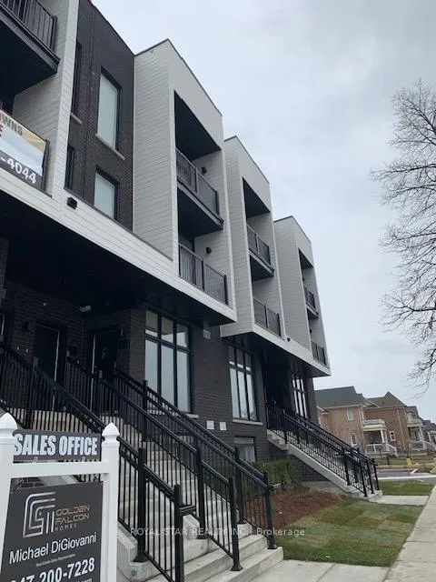 Photo 2 of Unit Unit 6, 188 Angus Drive, Ajax, Central — HOMEH