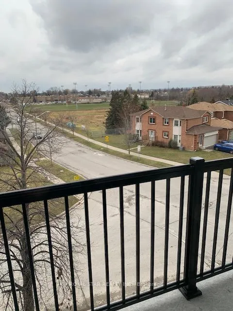 Photo 12 of Unit Unit 6, 188 Angus Drive, Ajax, Central — HOMEH