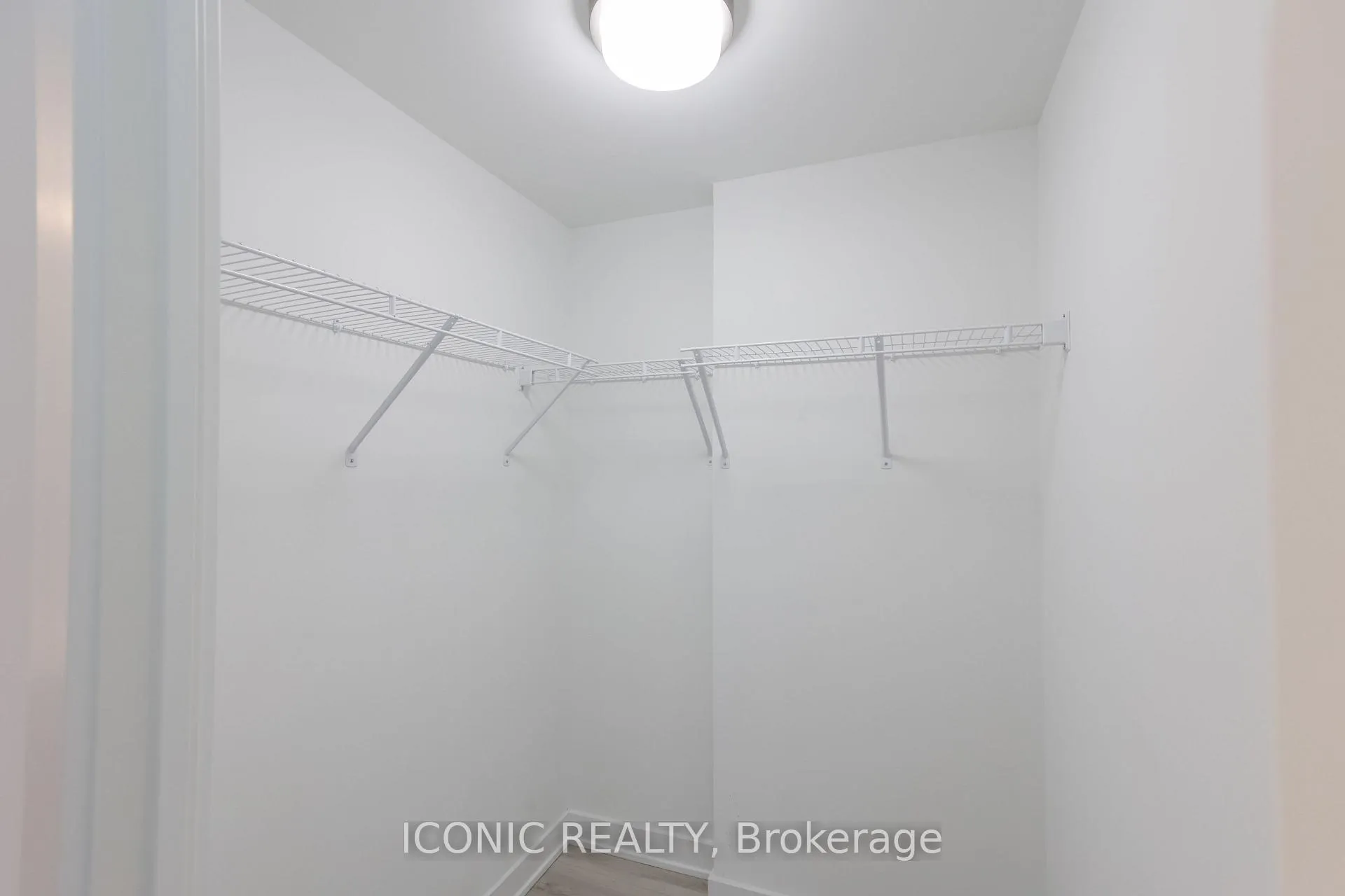 Photo 13 of Unit 107, 681 Yonge Street, Barrie, Painswick South — HOMEH
