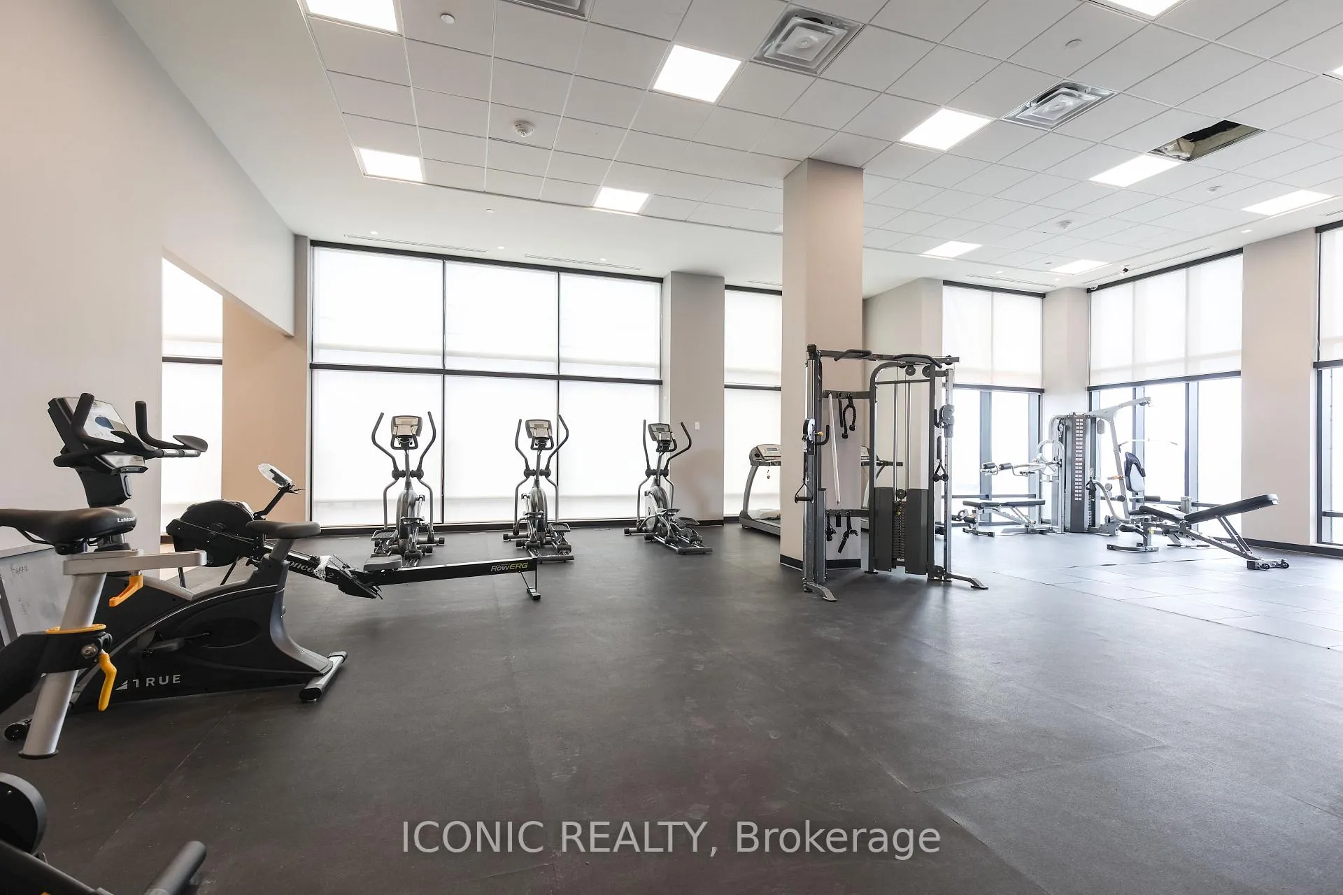 Photo 19 of Unit 107, 681 Yonge Street, Barrie, Painswick South — HOMEH