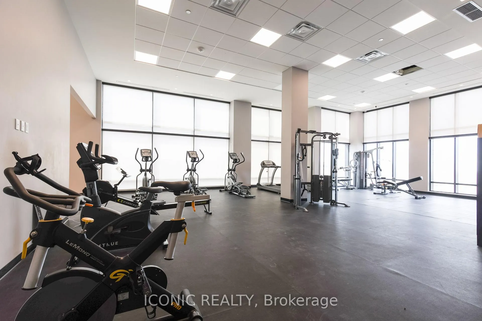 Photo 23 of Unit 107, 681 Yonge Street, Barrie, Painswick South — HOMEH